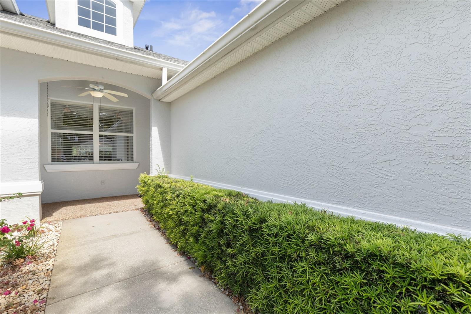 1128 GLENGAD RUN