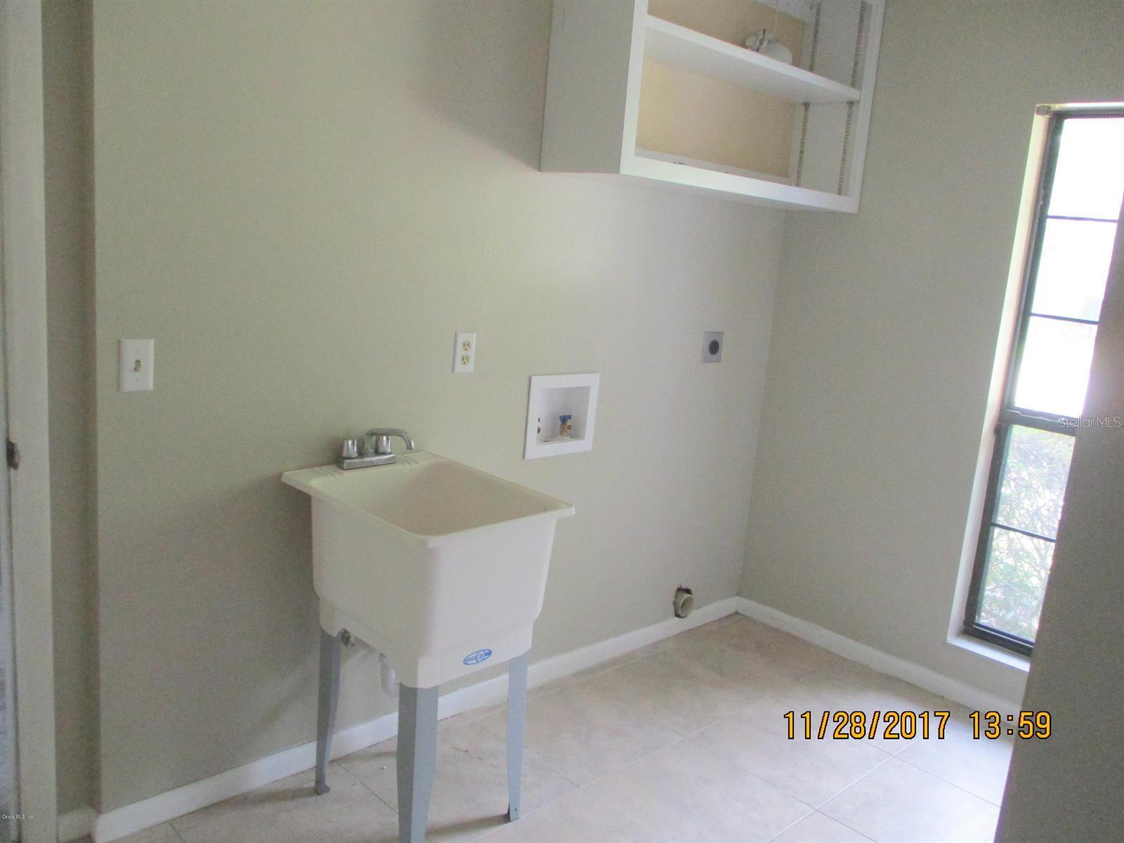 BLUE OAKS - Residential Lease