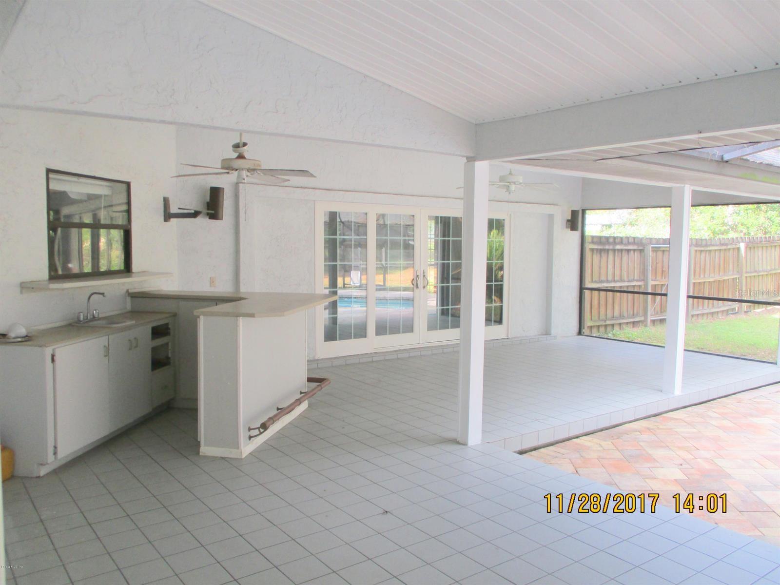 BLUE OAKS - Residential Lease