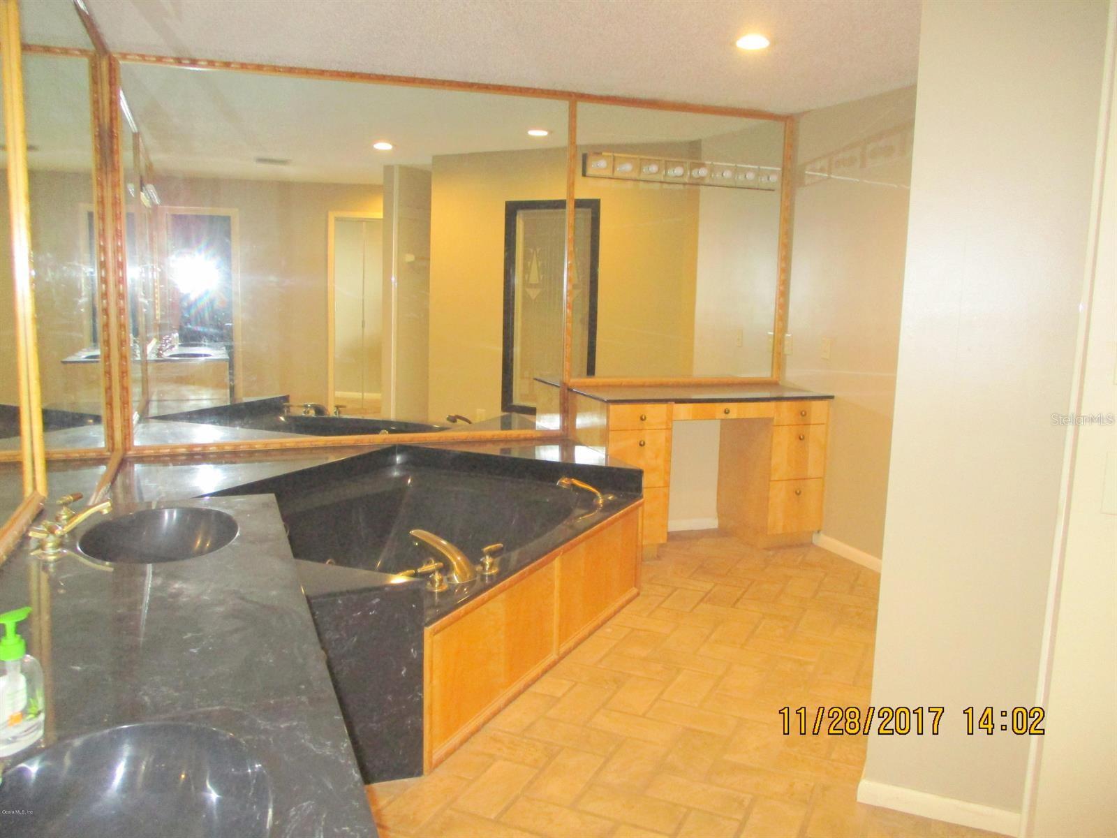 BLUE OAKS - Residential Lease