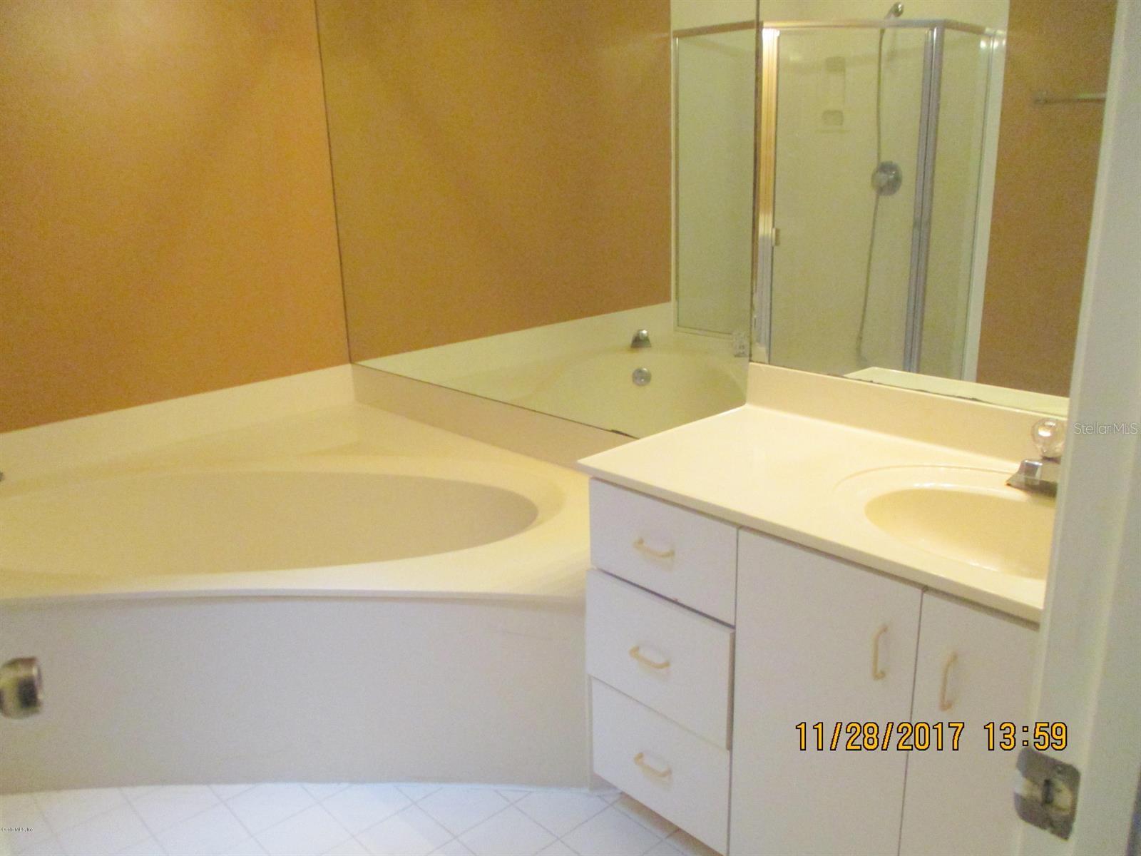 BLUE OAKS - Residential Lease