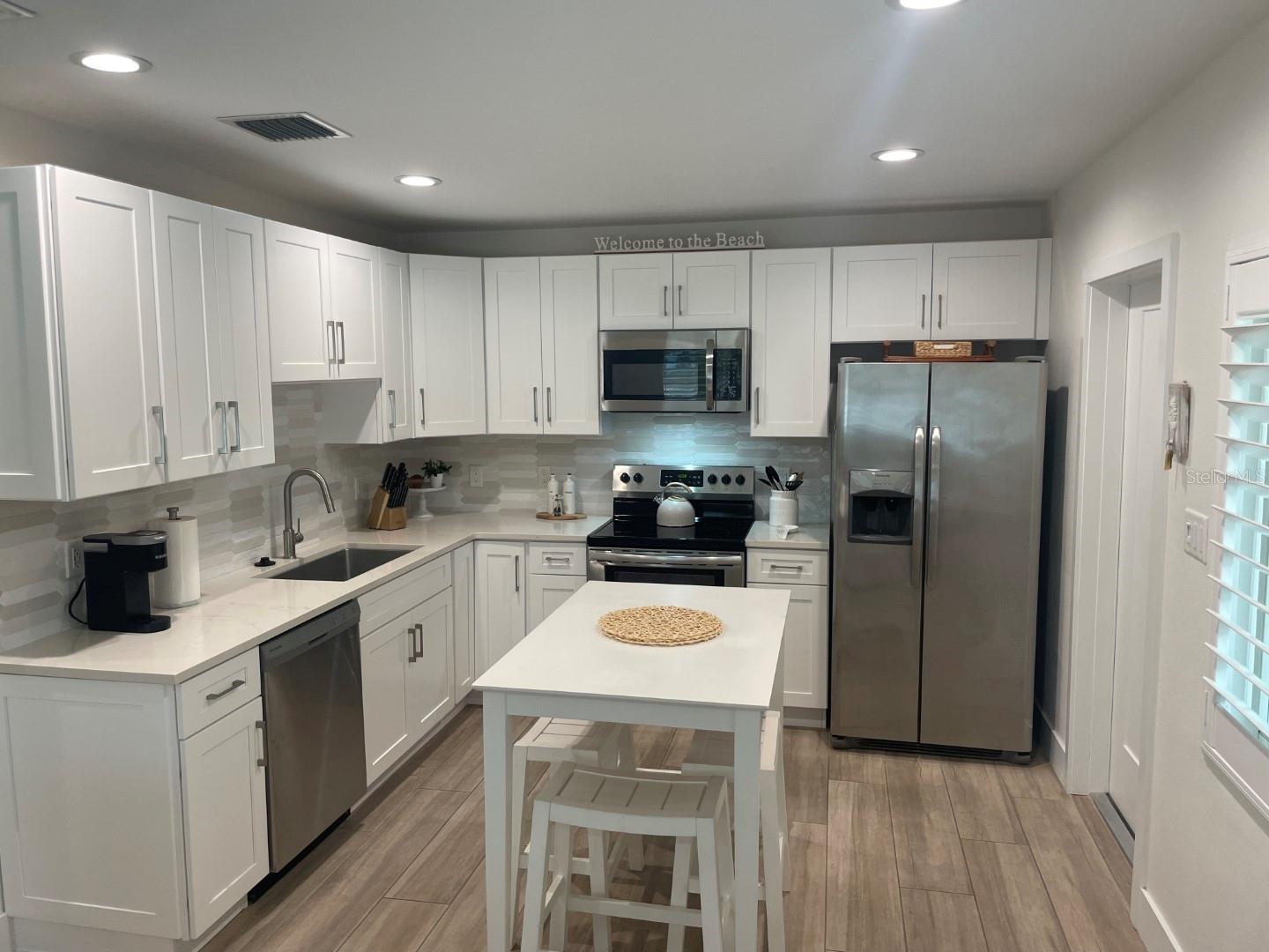 BAHIA VISTA SUB - Residential Lease