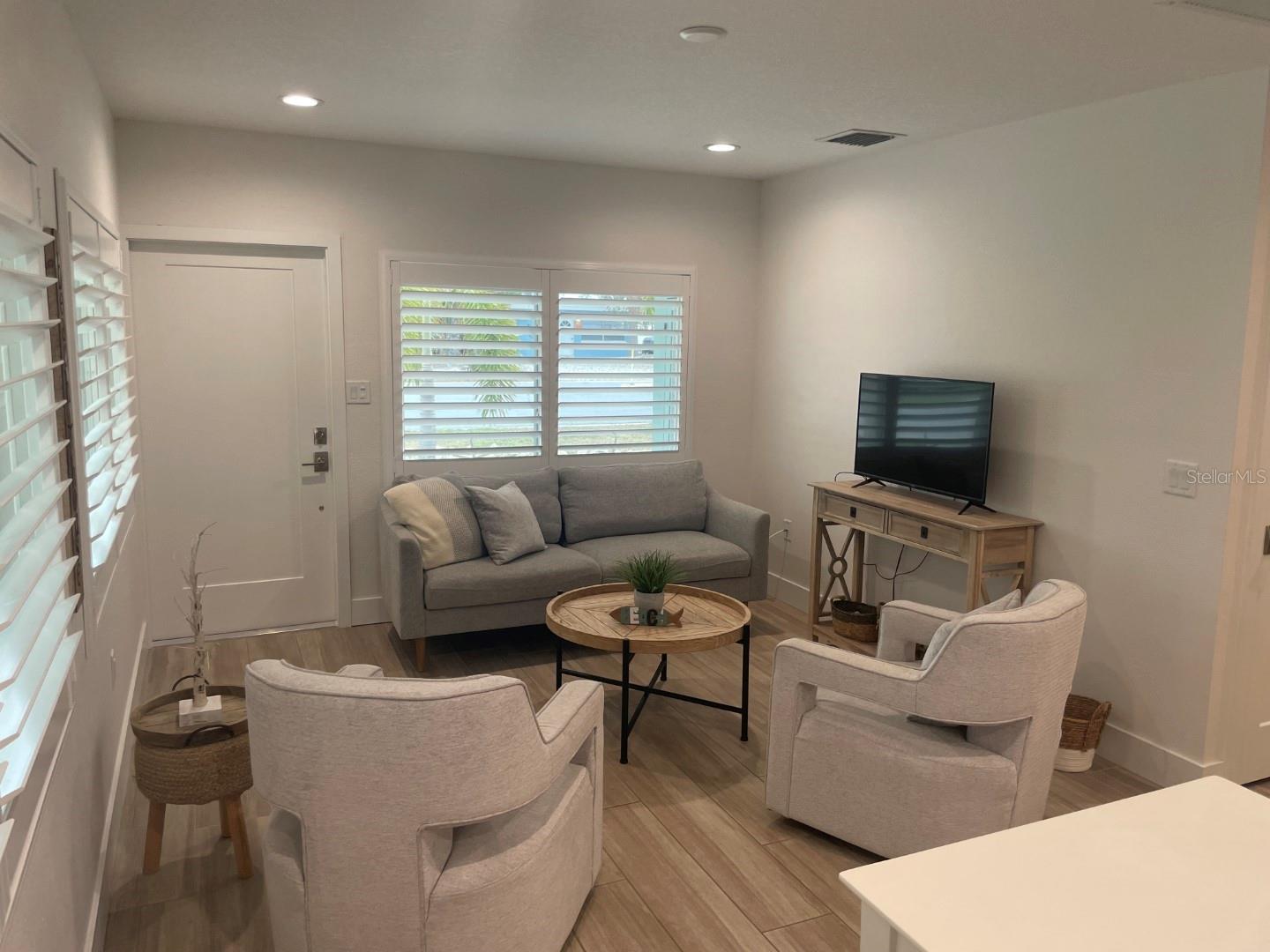 BAHIA VISTA SUB - Residential Lease