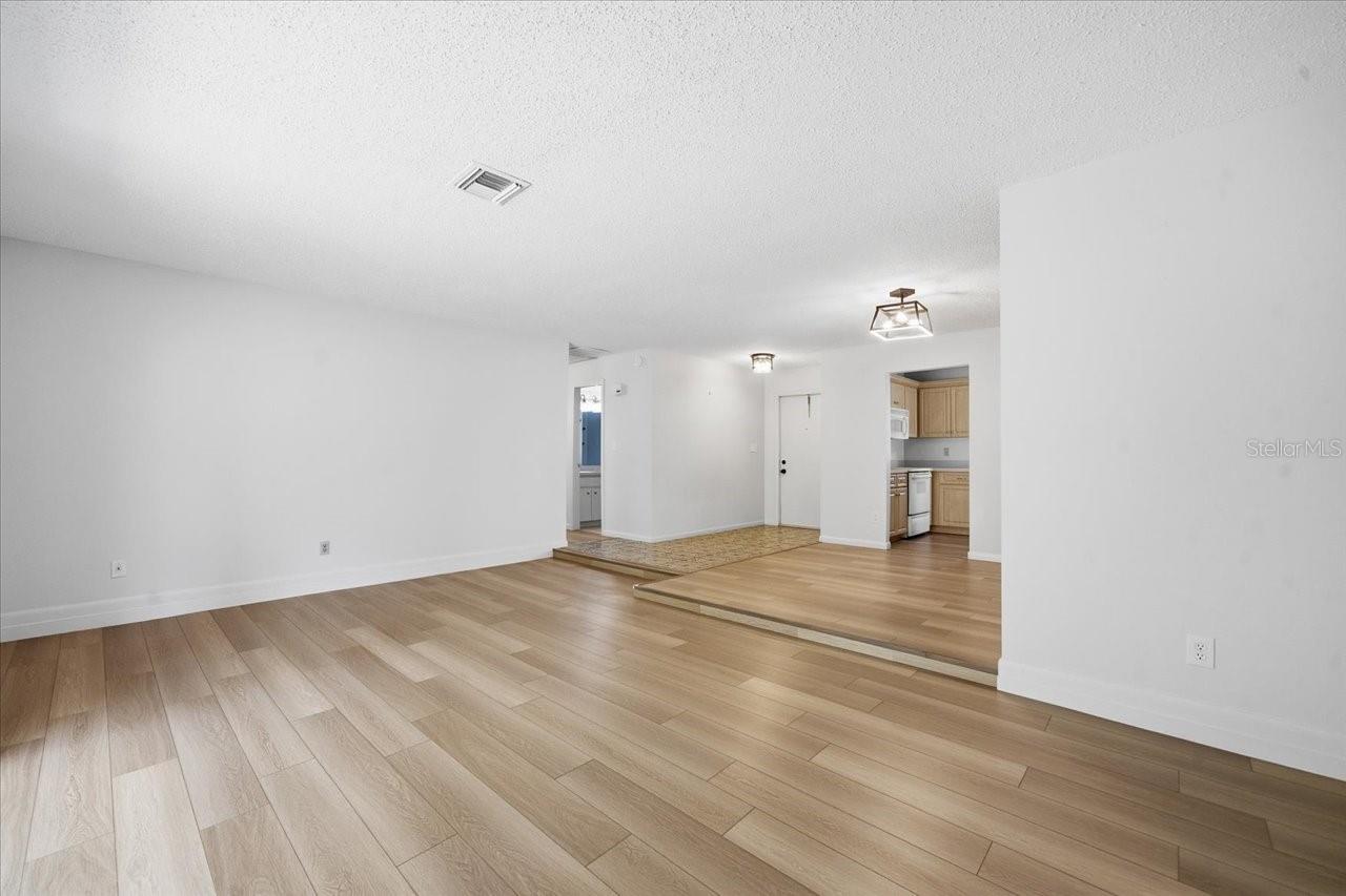 SEMINOLE GROVE ESTATES - Residential