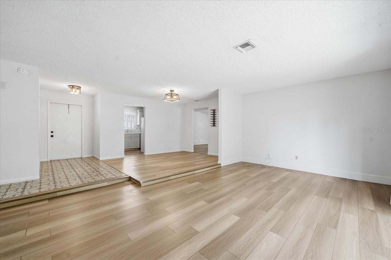 SEMINOLE GROVE ESTATES - Residential