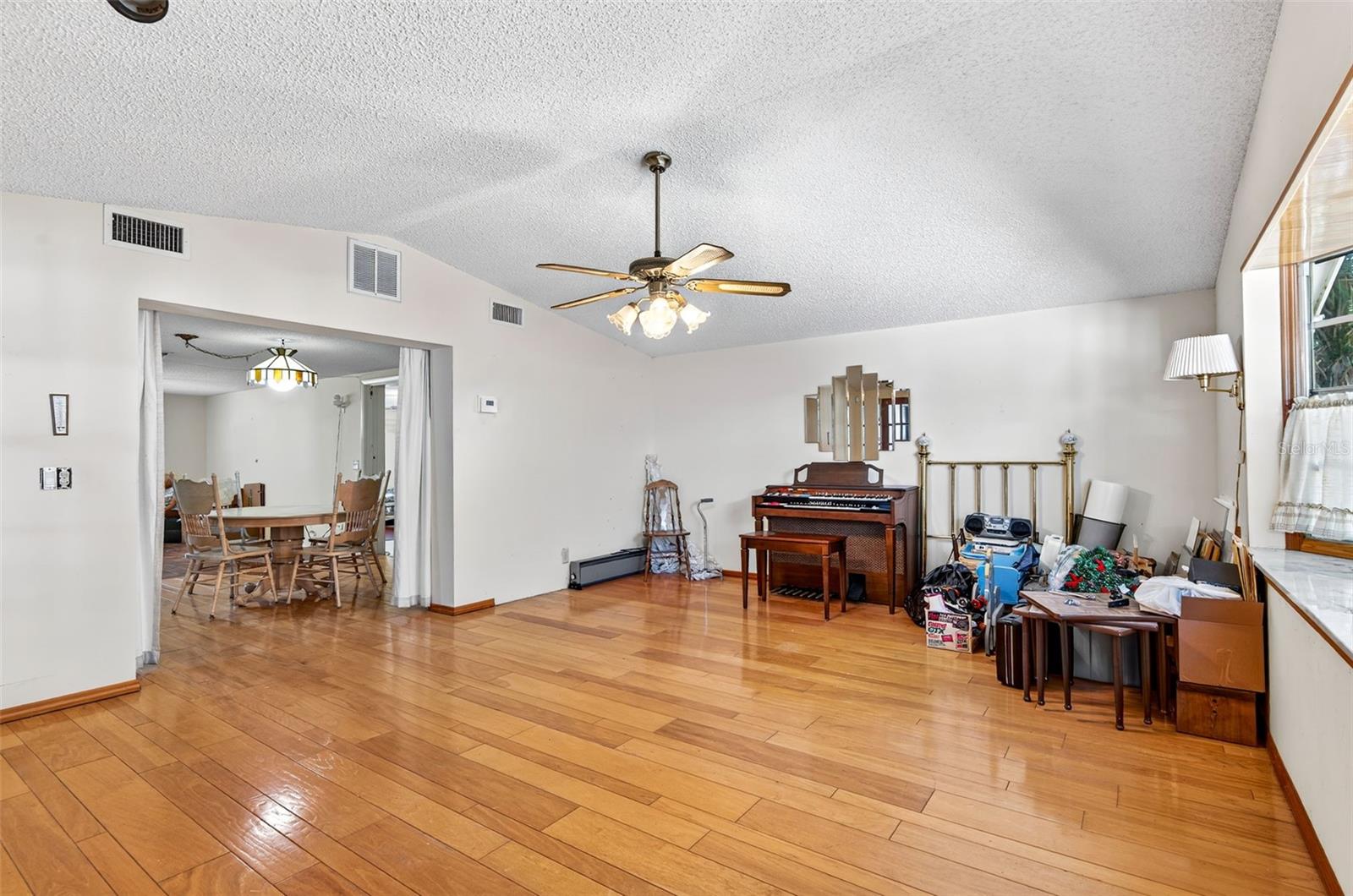 SKEWLEE GARDENS - Residential