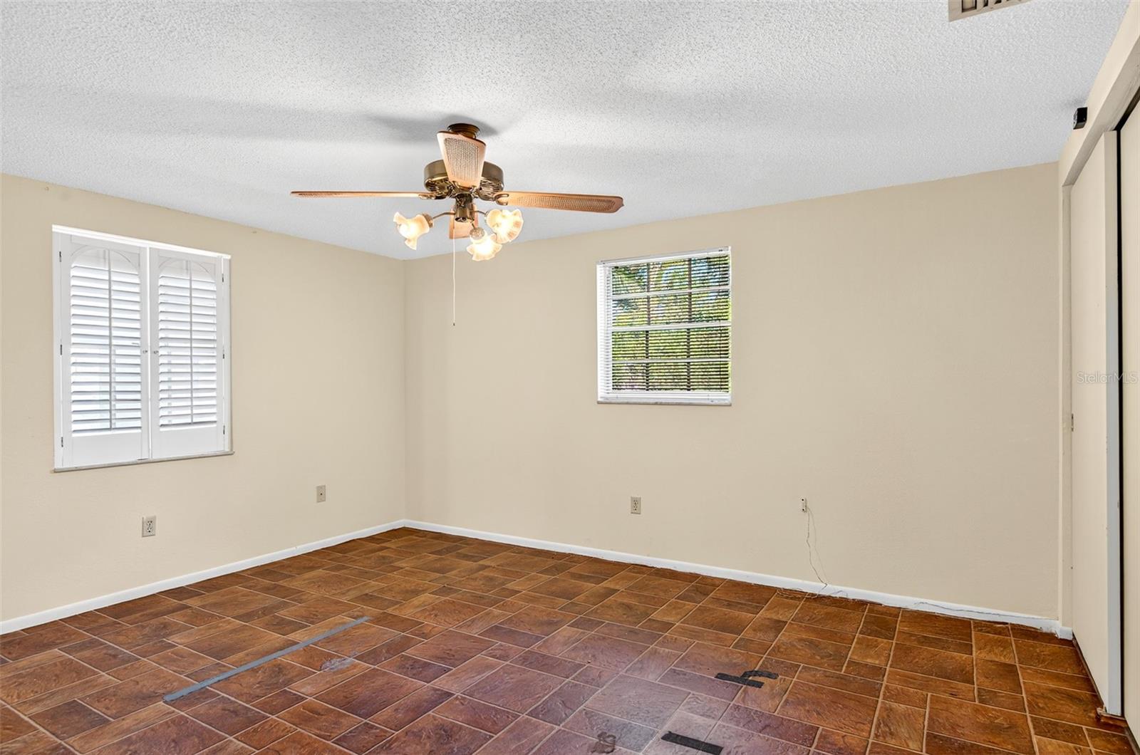 SKEWLEE GARDENS - Residential