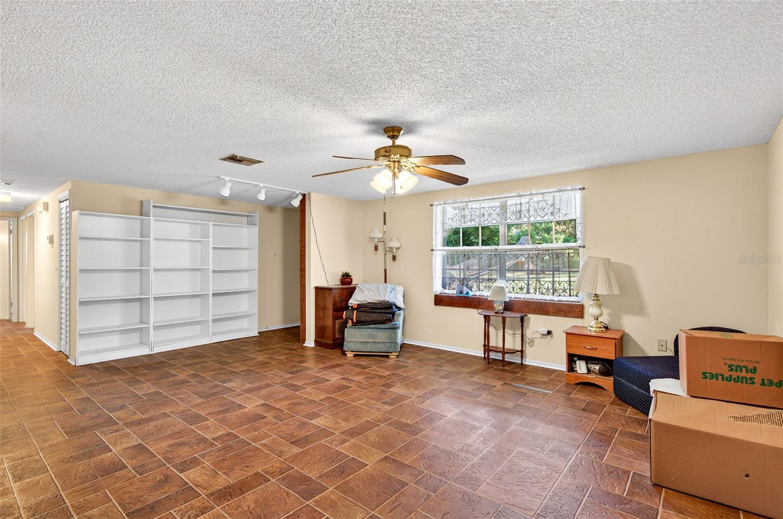 SKEWLEE GARDENS - Residential