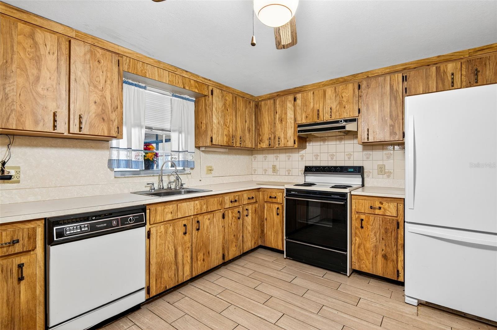 SKEWLEE GARDENS - Residential