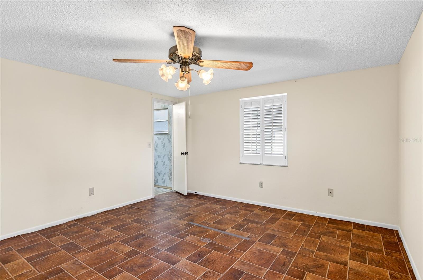 SKEWLEE GARDENS - Residential