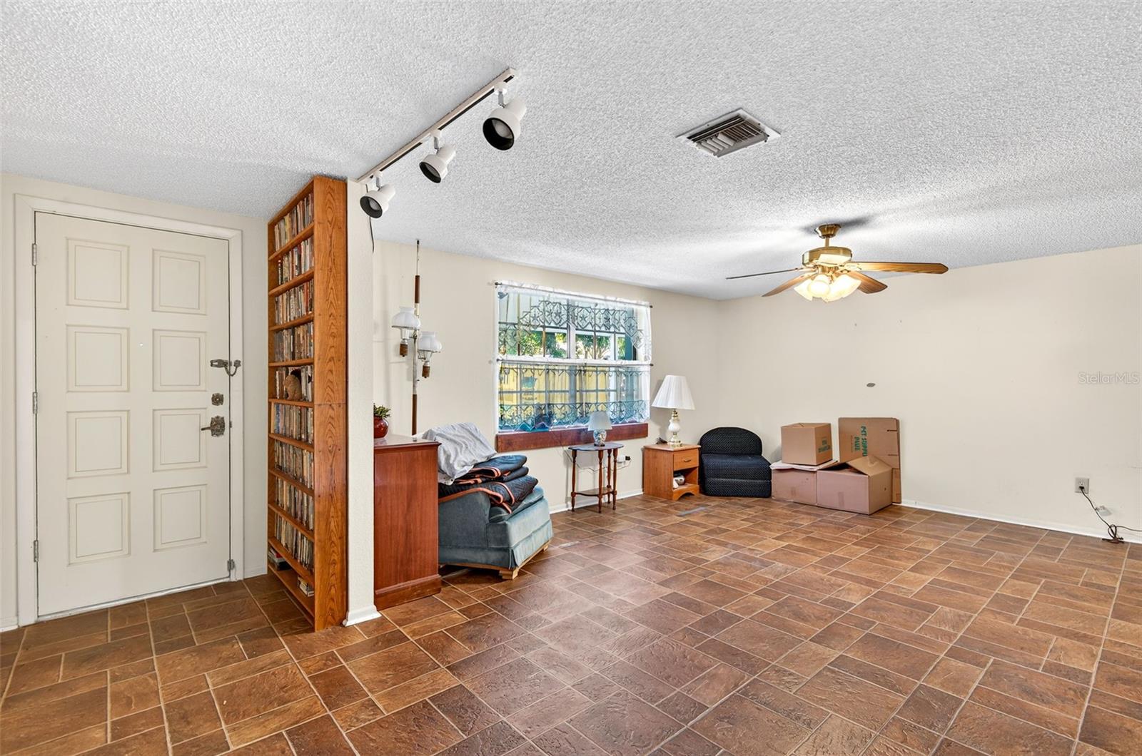 SKEWLEE GARDENS - Residential