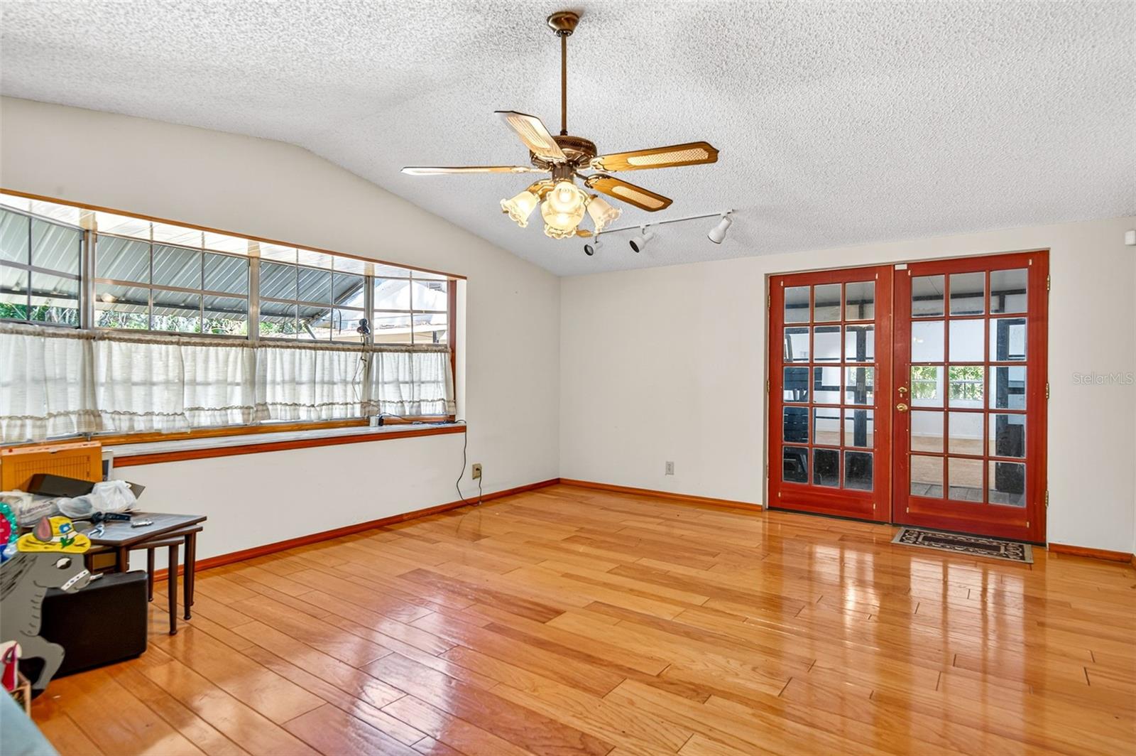 SKEWLEE GARDENS - Residential