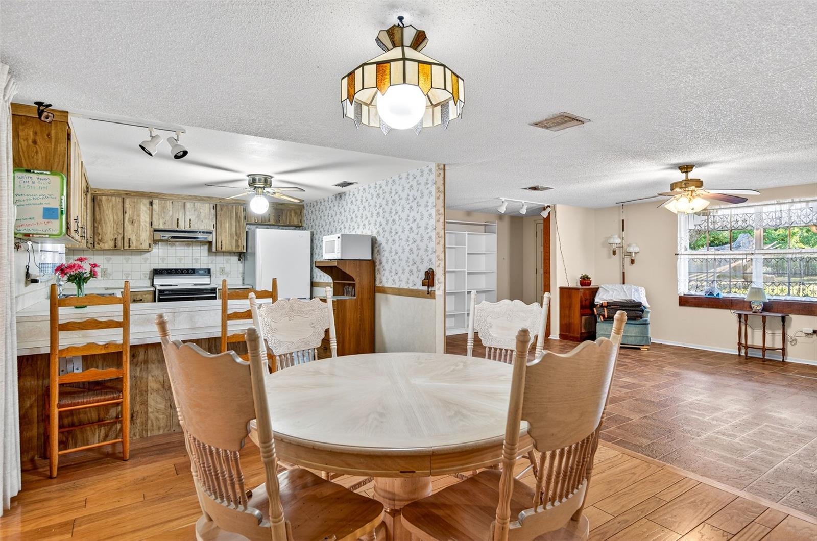 SKEWLEE GARDENS - Residential