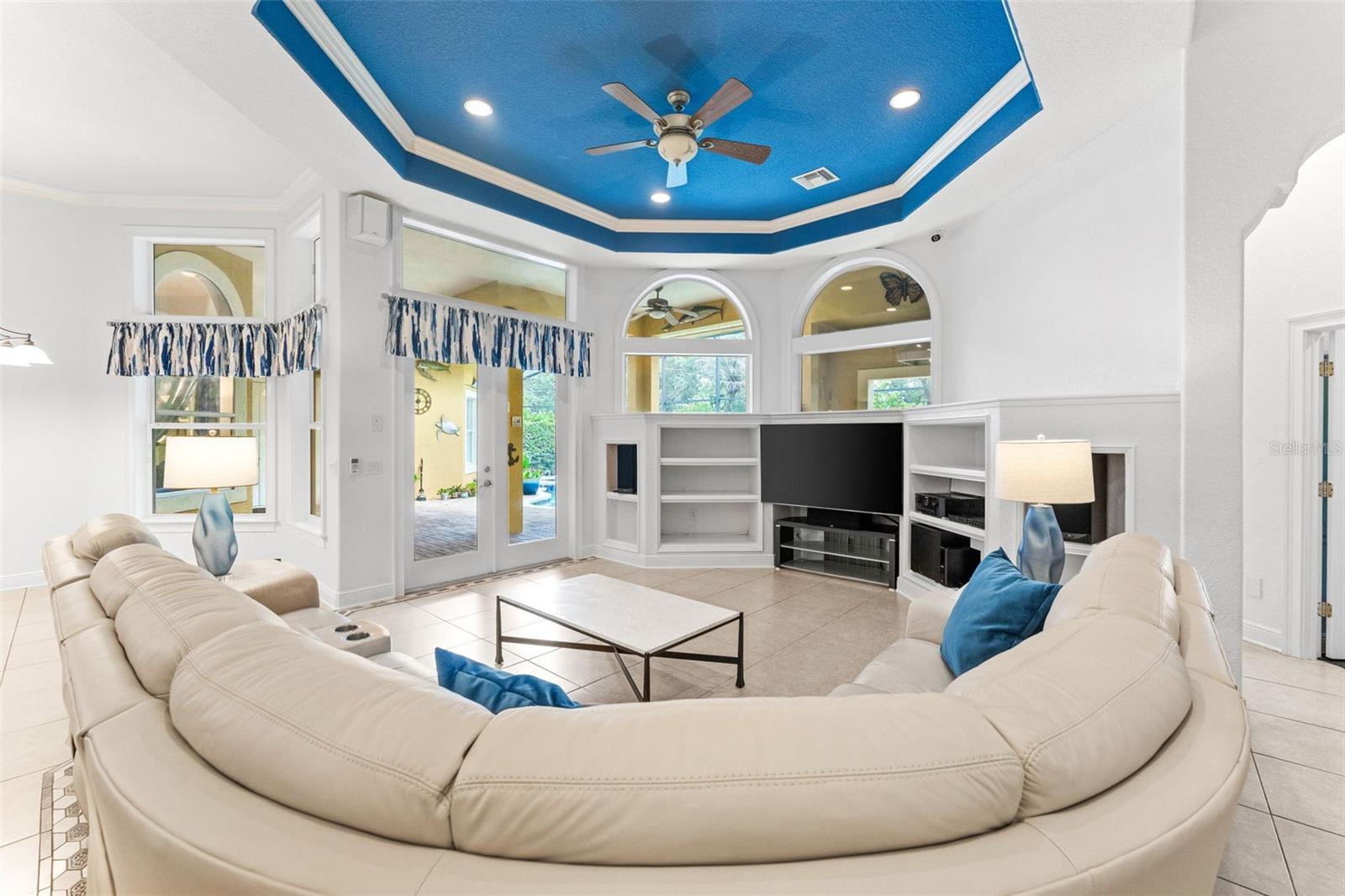 TERRA OAKS - Residential