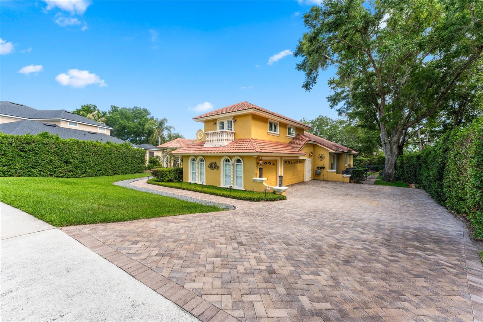TERRA OAKS - Residential