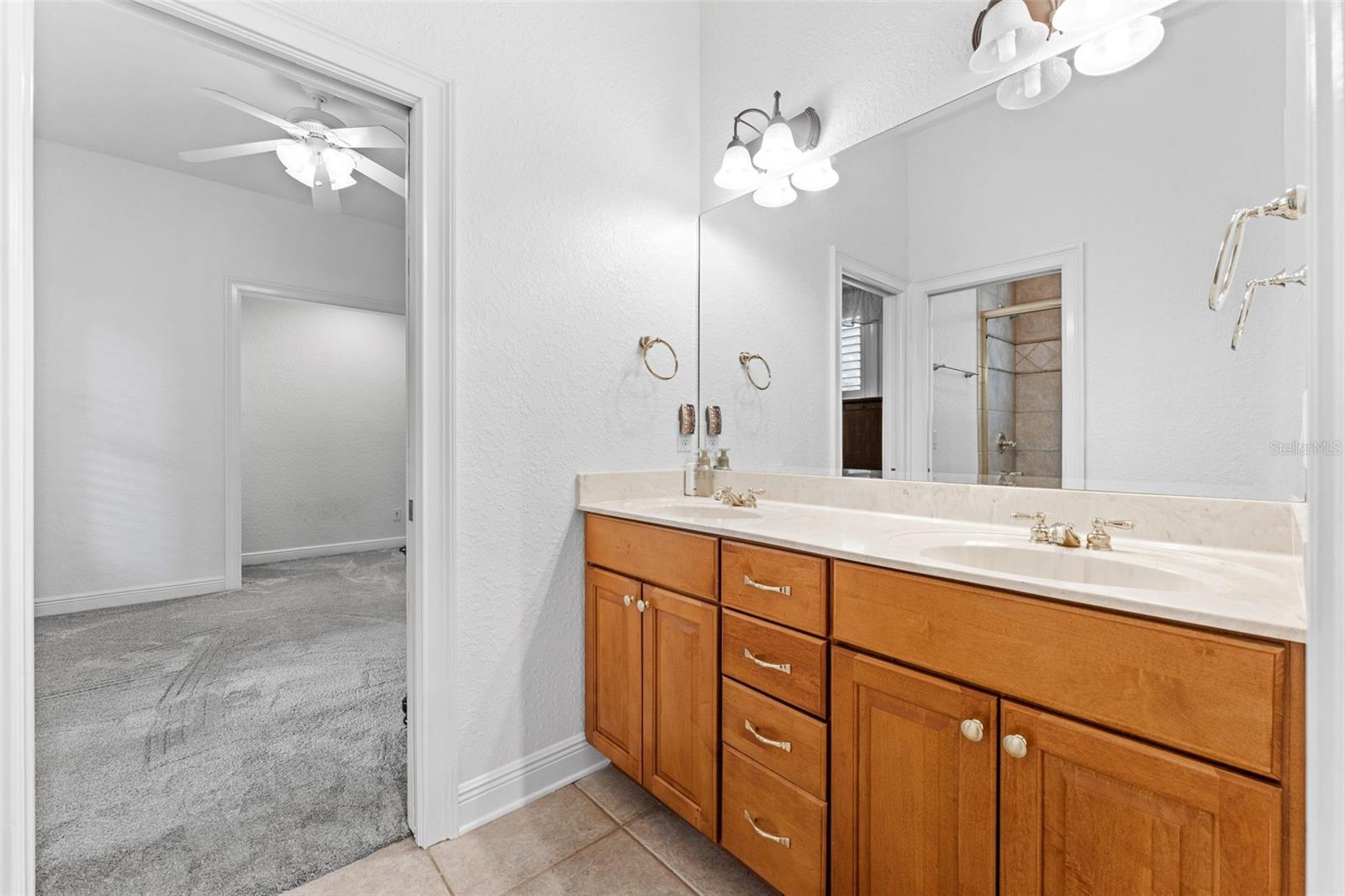 TERRA OAKS - Residential