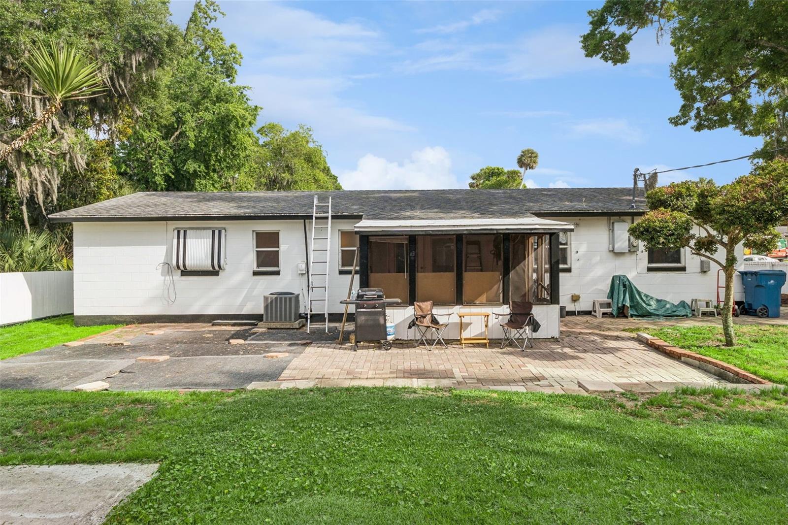 TROPICAL PARK - Residential