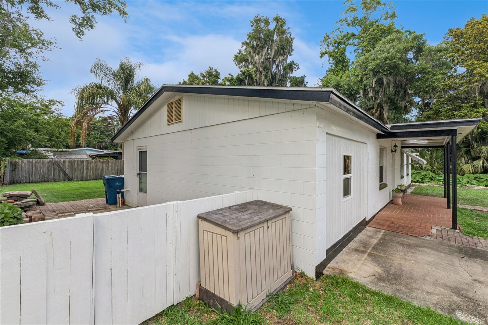 TROPICAL PARK - Residential