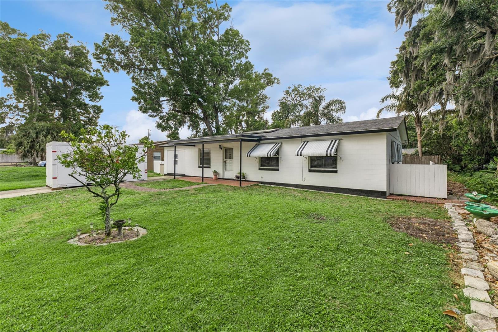 TROPICAL PARK - Residential