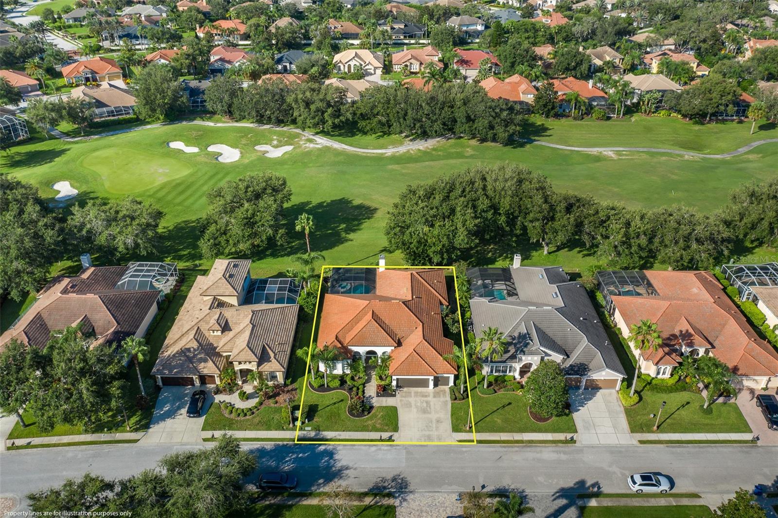 CHAMPIONS CLUB - Residential