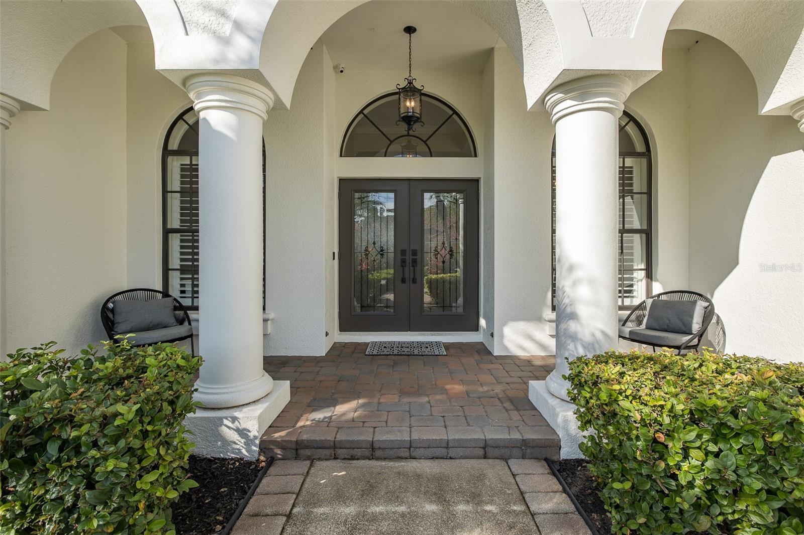 CHAMPIONS CLUB - Residential