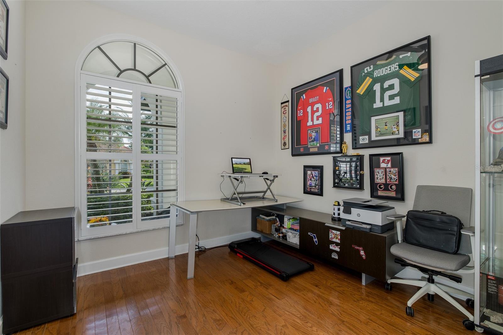 CHAMPIONS CLUB - Residential