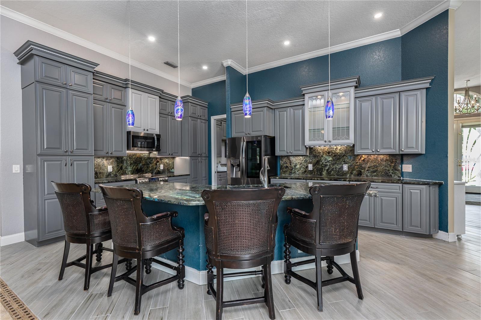 1637 ROSE GARDEN LANE
