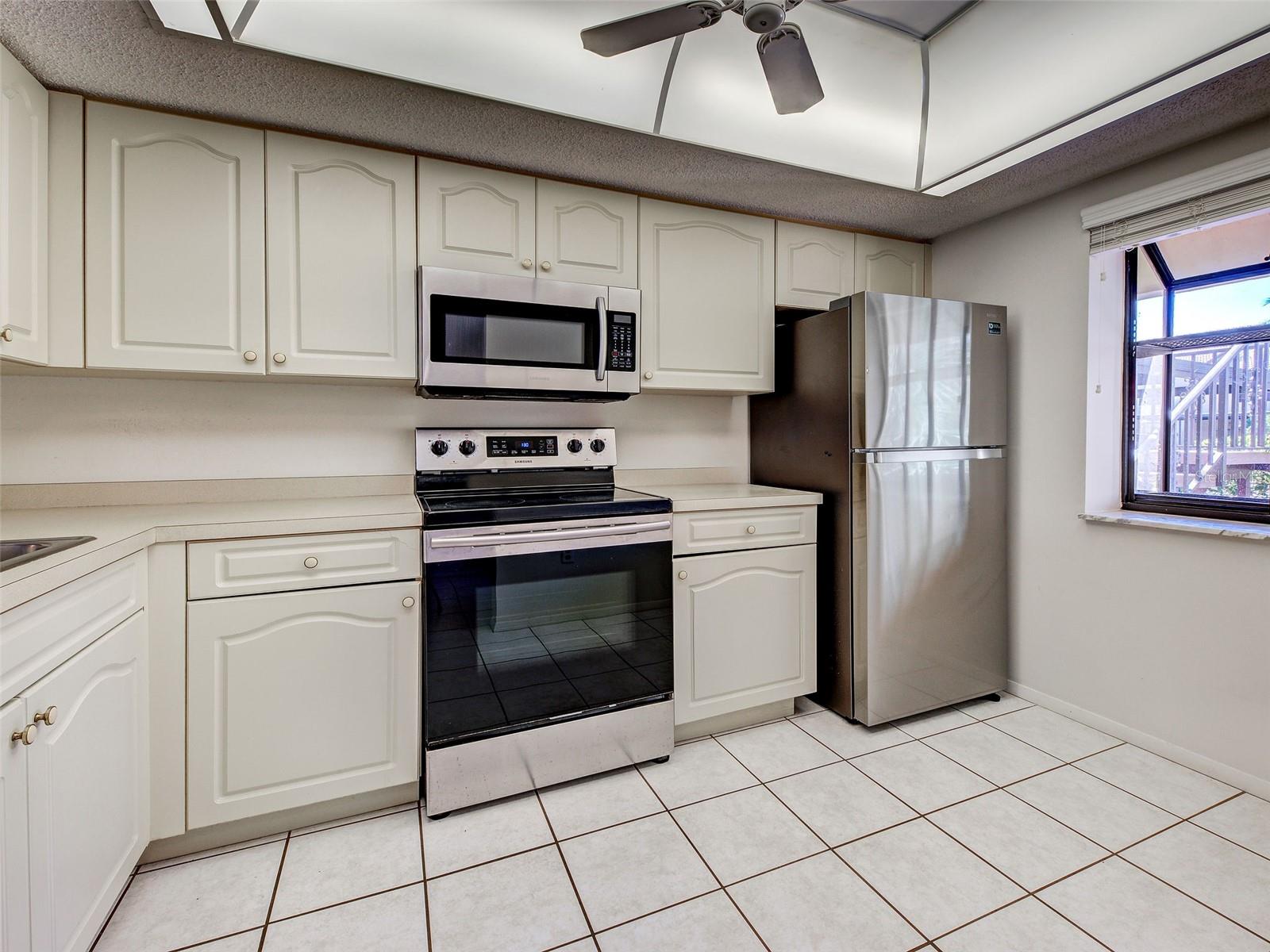 MISSION LAKES - Residential