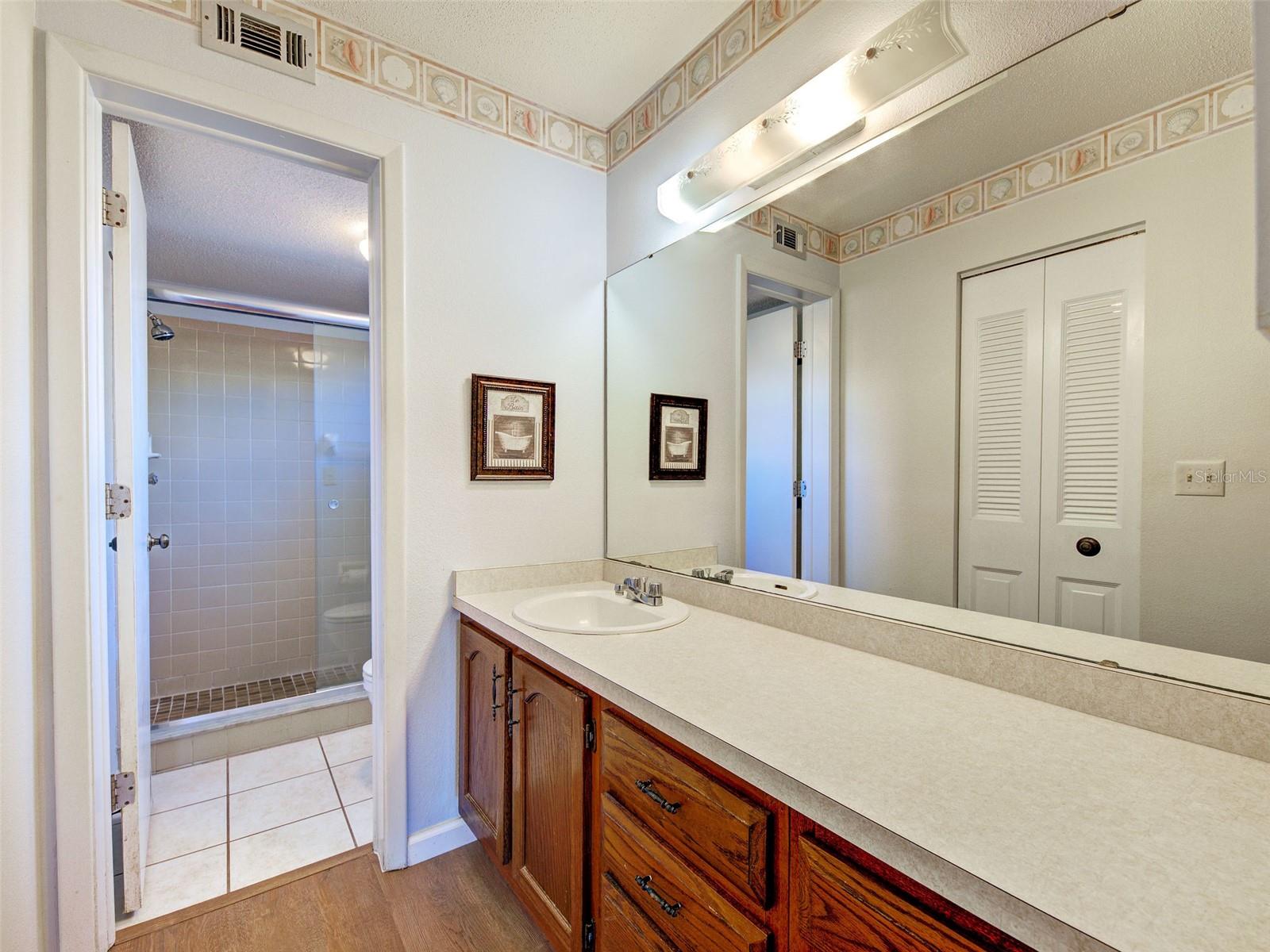 MISSION LAKES - Residential