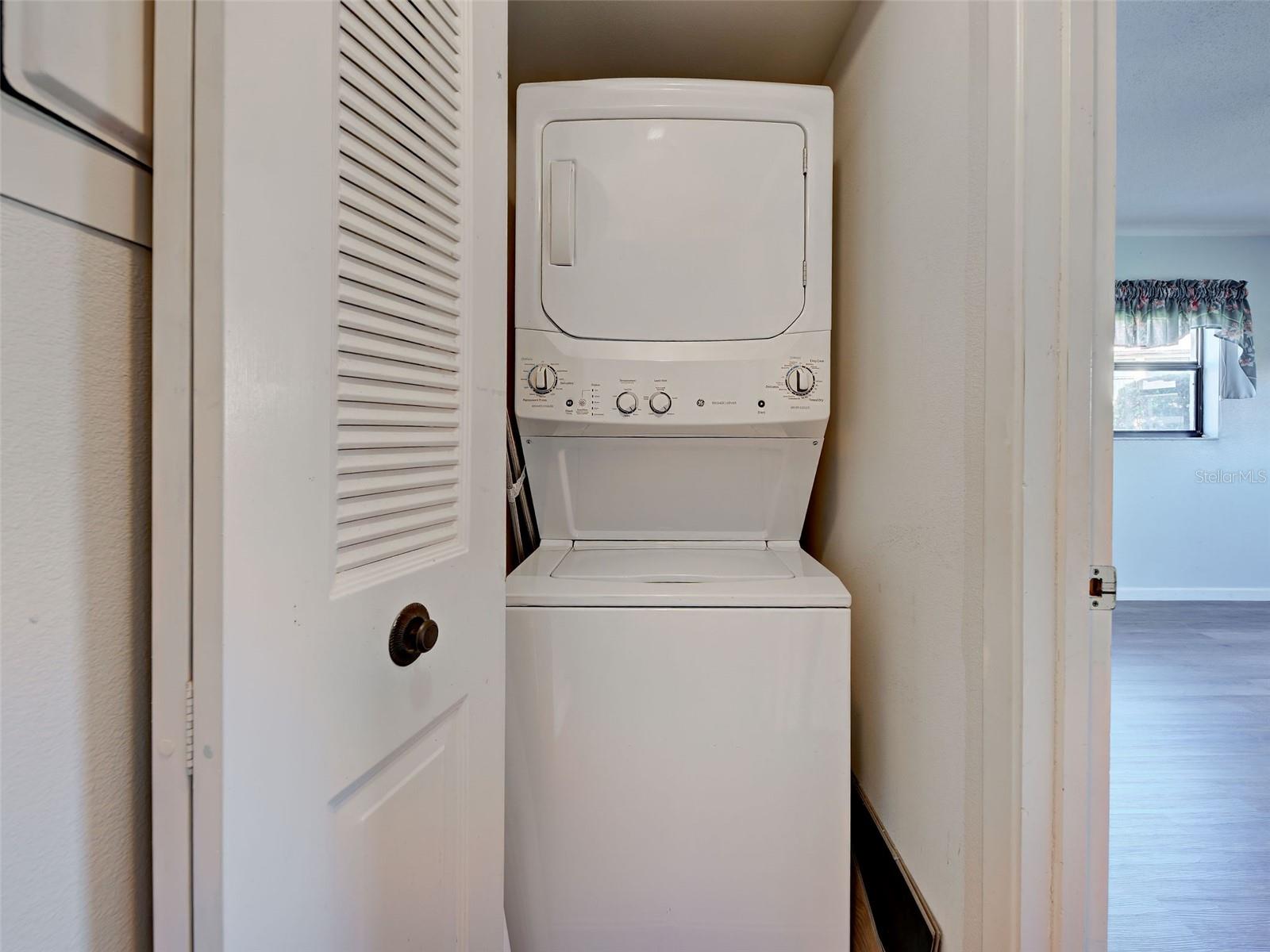 MISSION LAKES - Residential