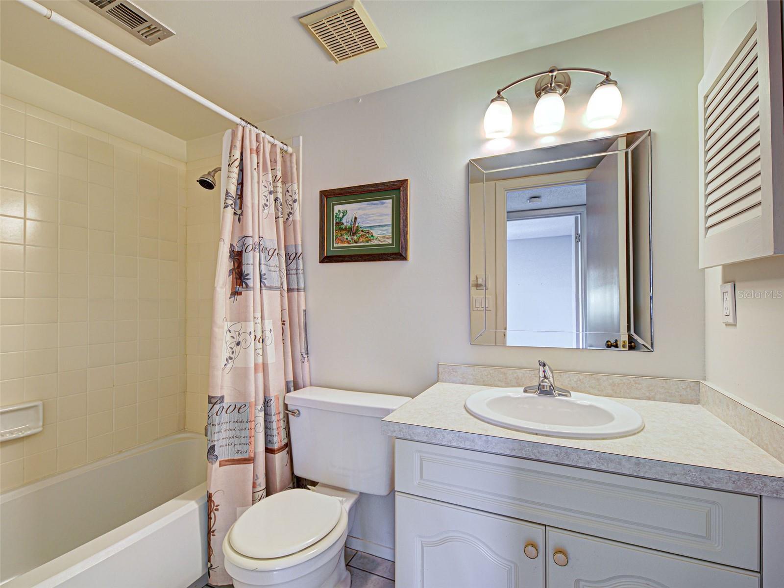 MISSION LAKES - Residential