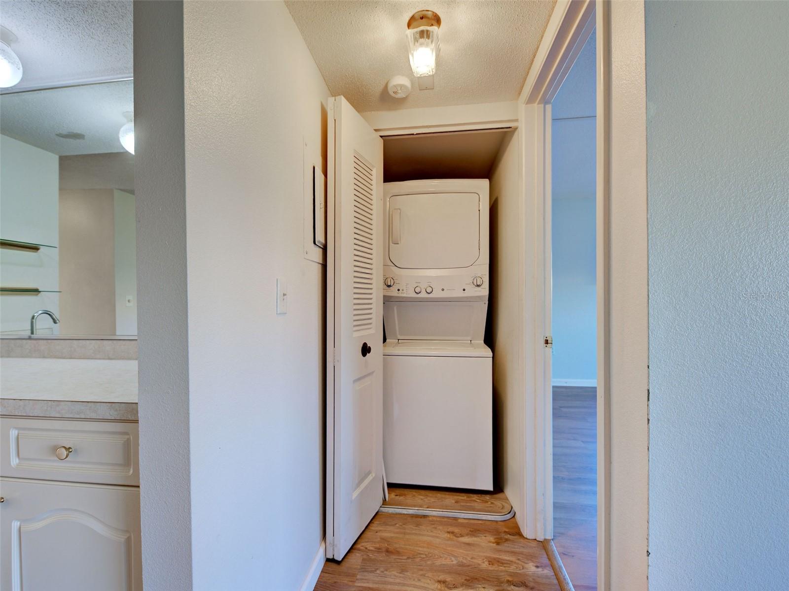 MISSION LAKES - Residential