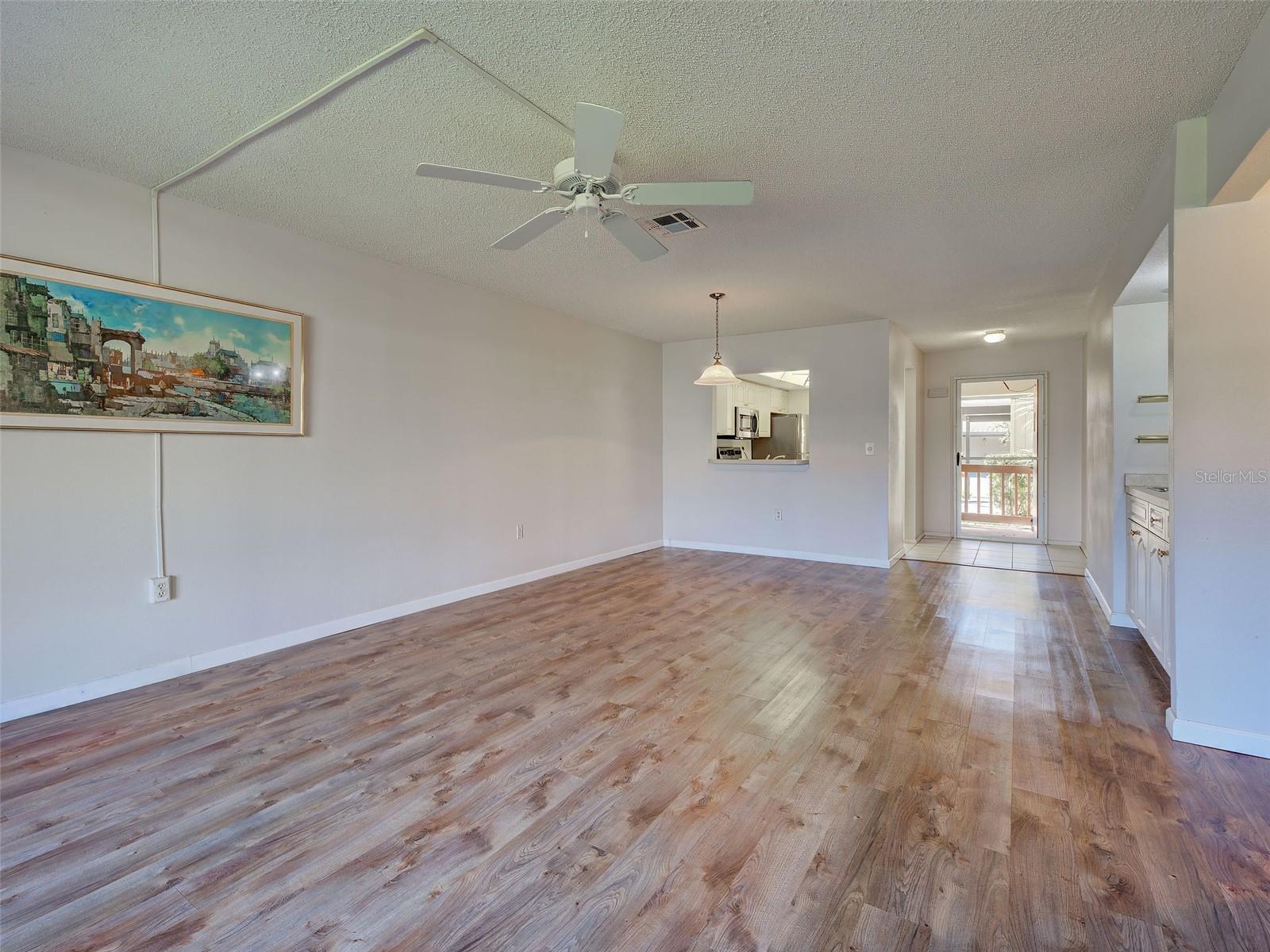 MISSION LAKES - Residential