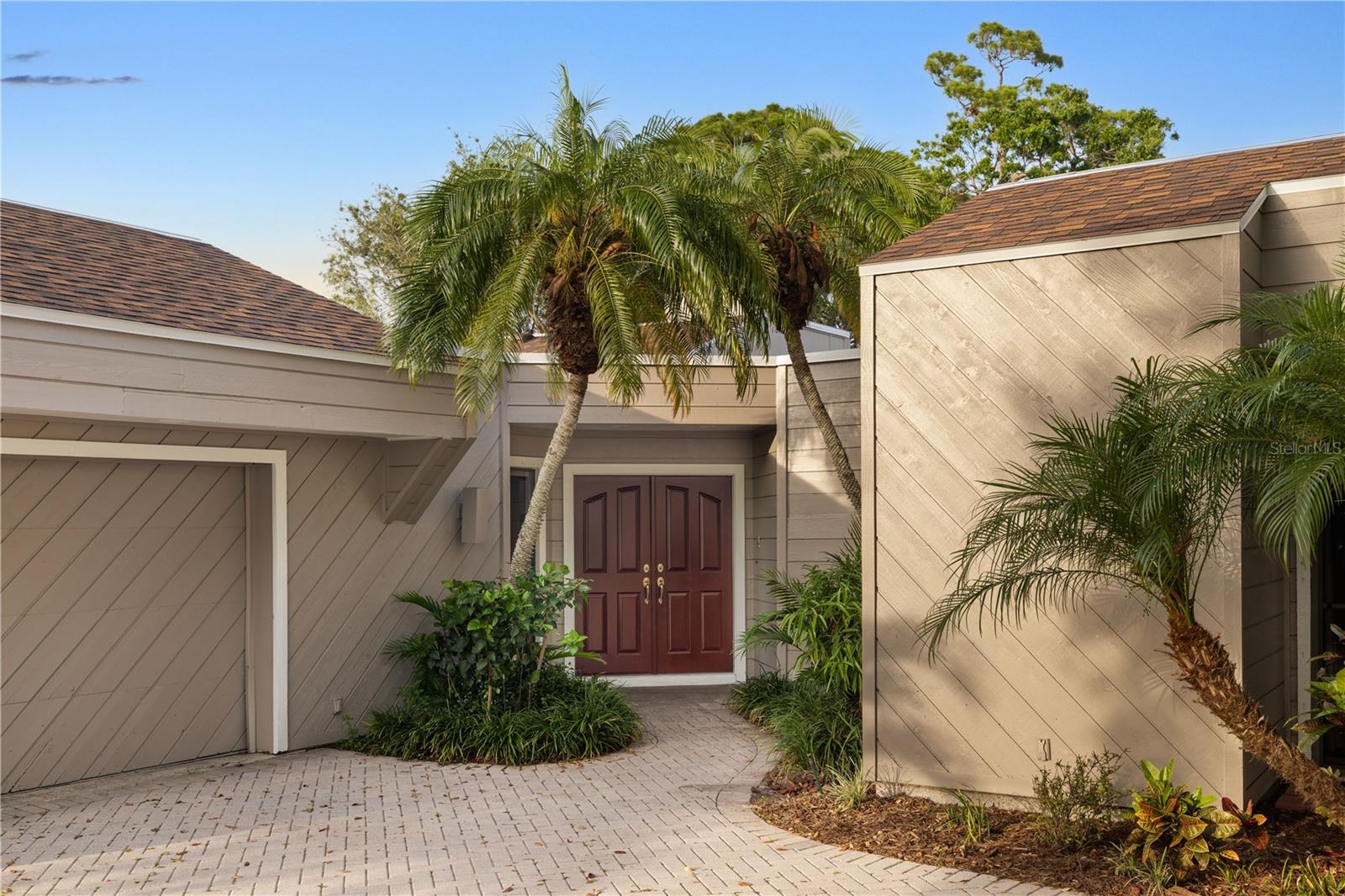 3658 TORREY PINES WAY