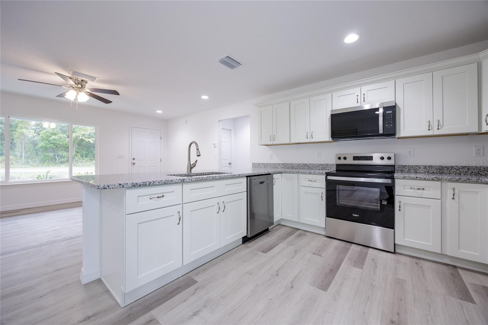 WILLISTON HYLNDS GOLF & C CLUB ESTATE - Residential