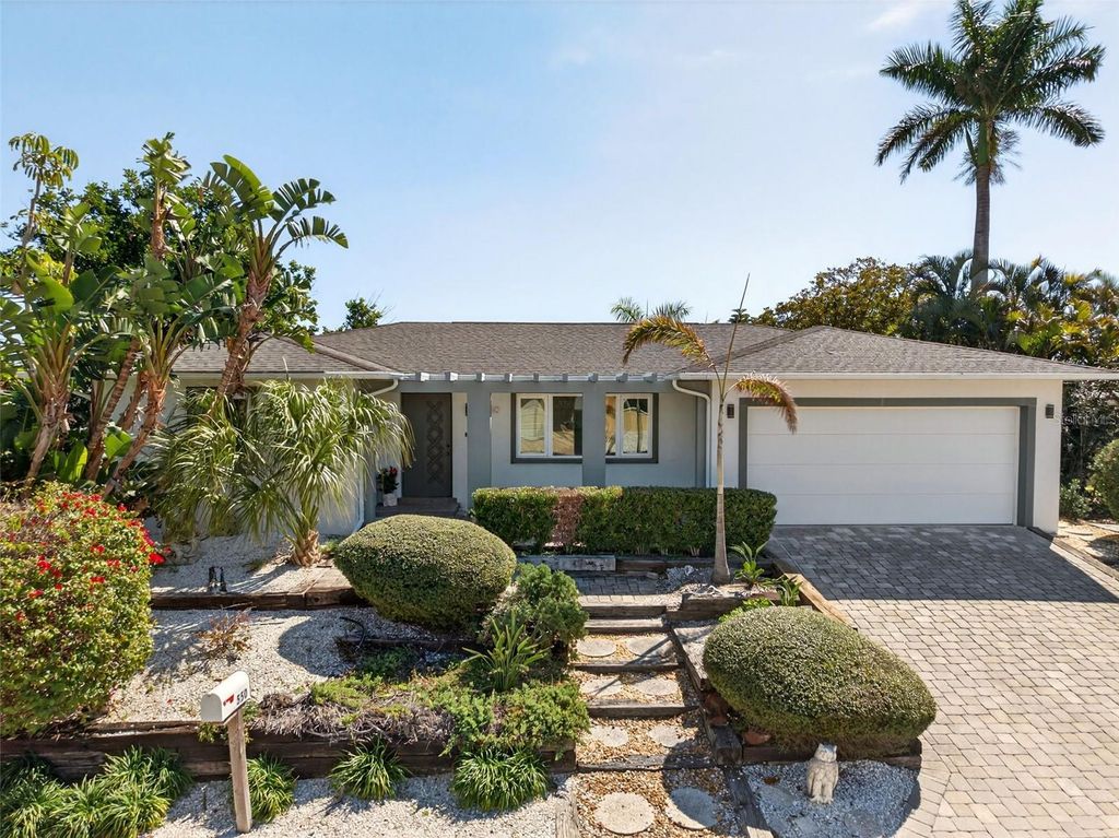 Photo of 550 De Narvaez Drive, Longboat Key, FL 34228 (MLS # A4683082)