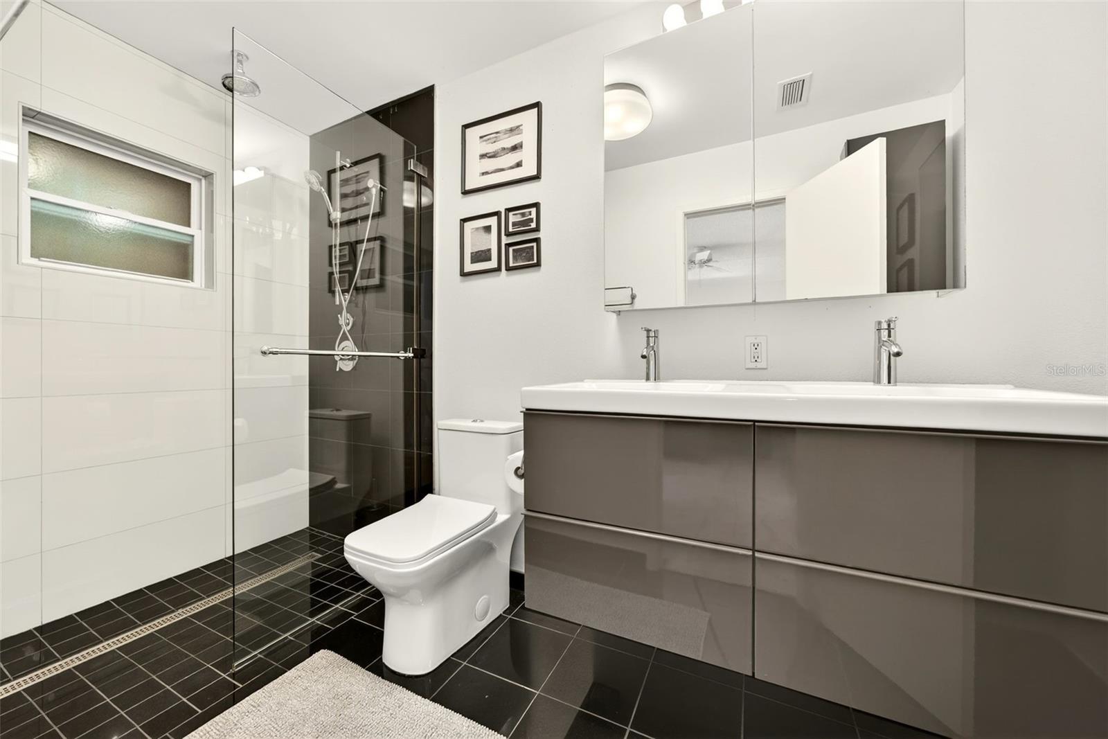 SLEEPY LAGOON PARK - Residential