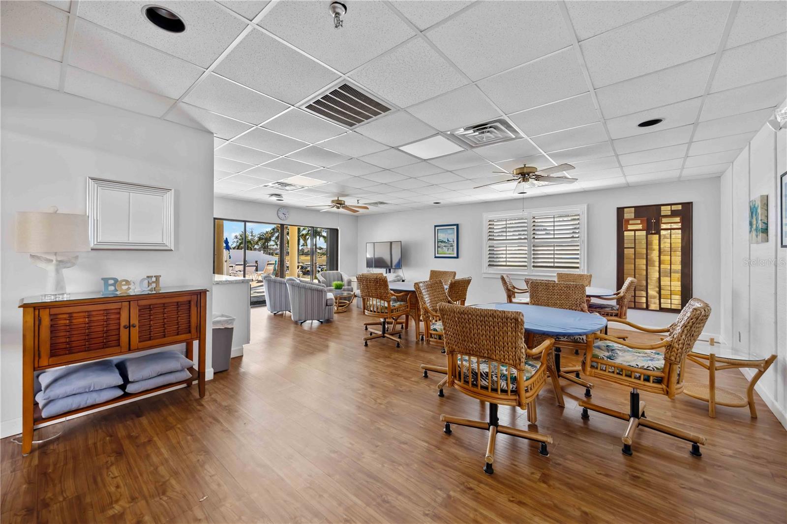 ALAMEDA ISLES - Residential