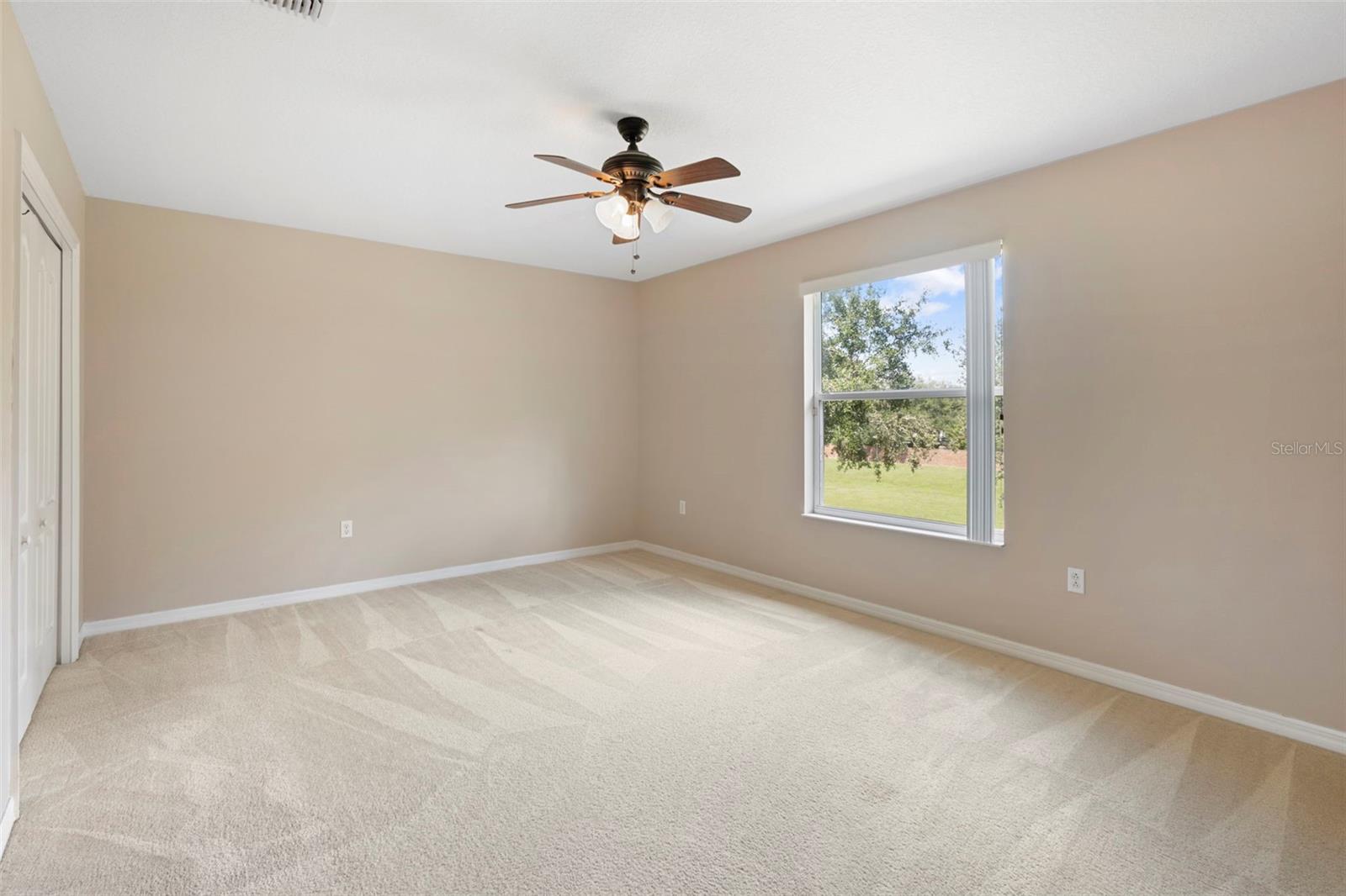 GROVE PK/STONE CREST A-E - Residential Lease