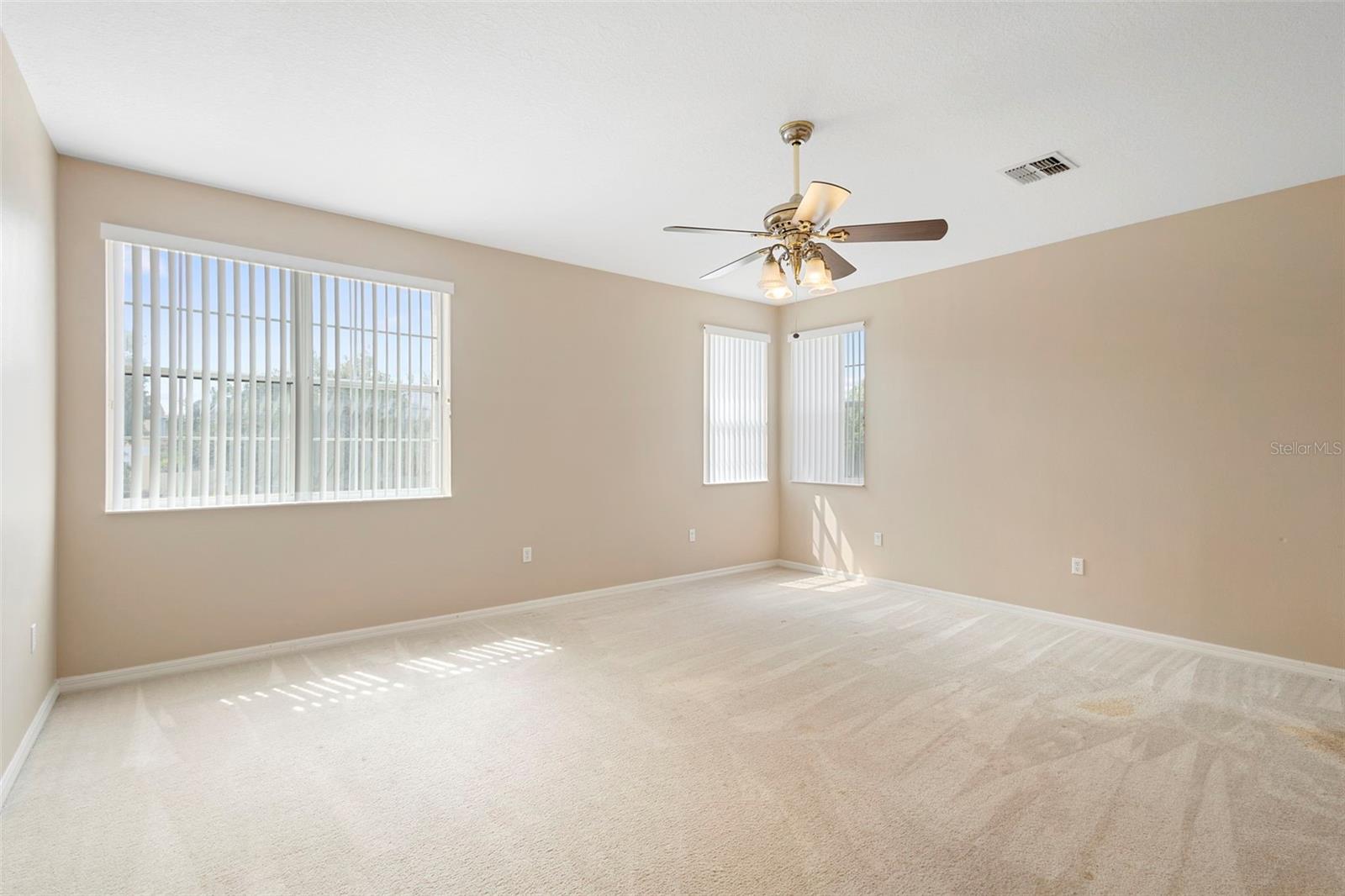 GROVE PK/STONE CREST A-E - Residential Lease