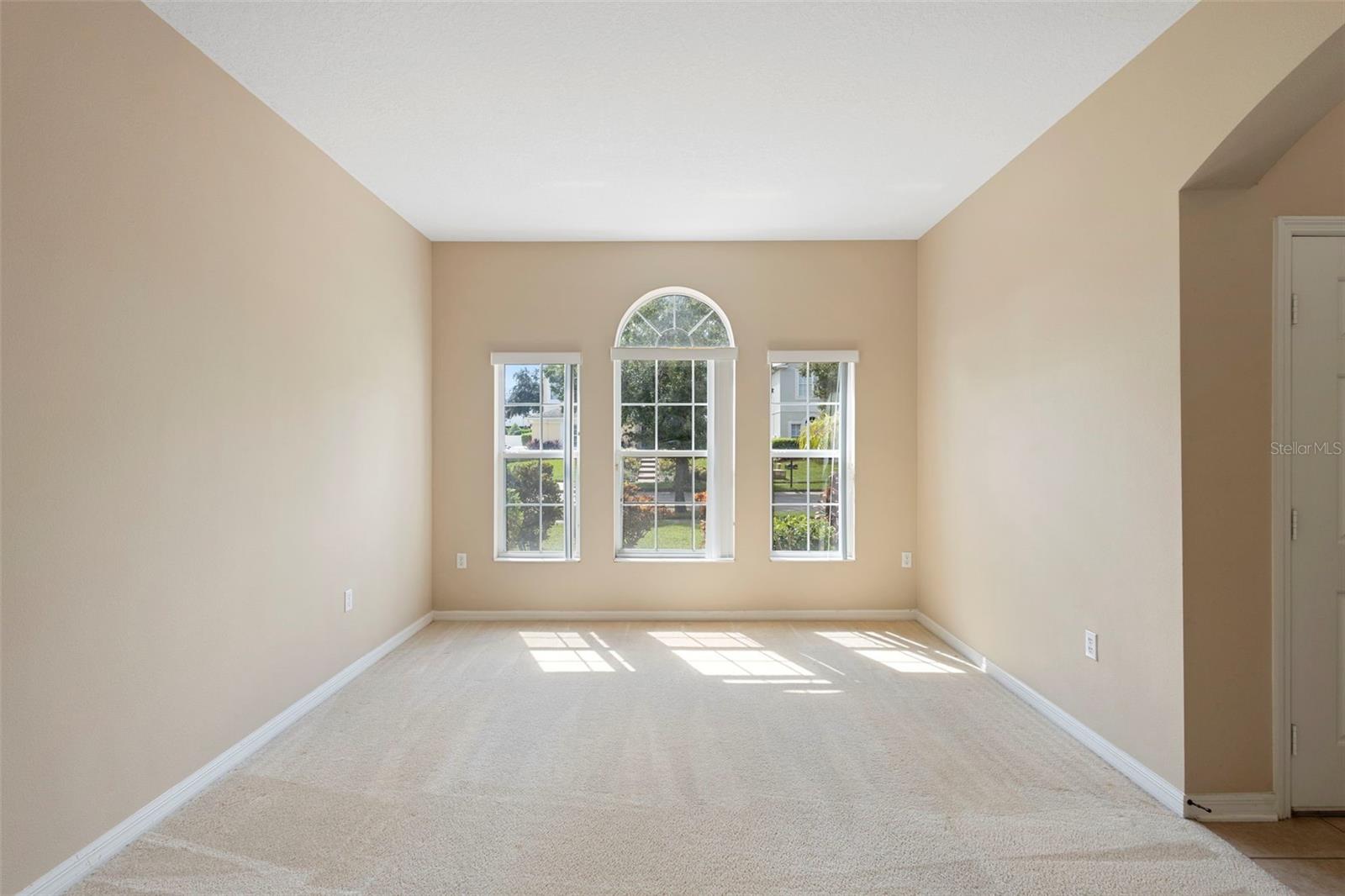GROVE PK/STONE CREST A-E - Residential Lease