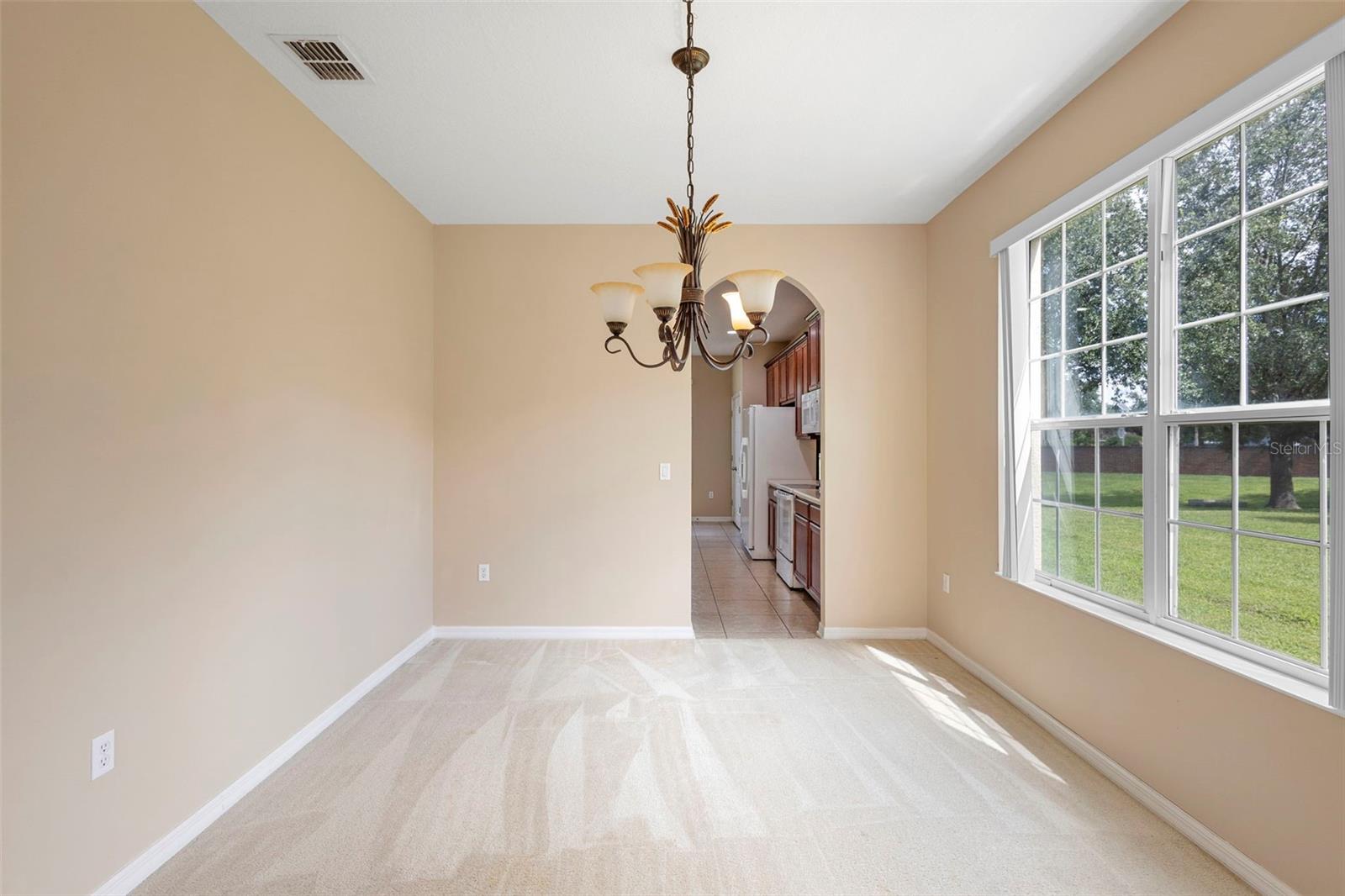 GROVE PK/STONE CREST A-E - Residential Lease