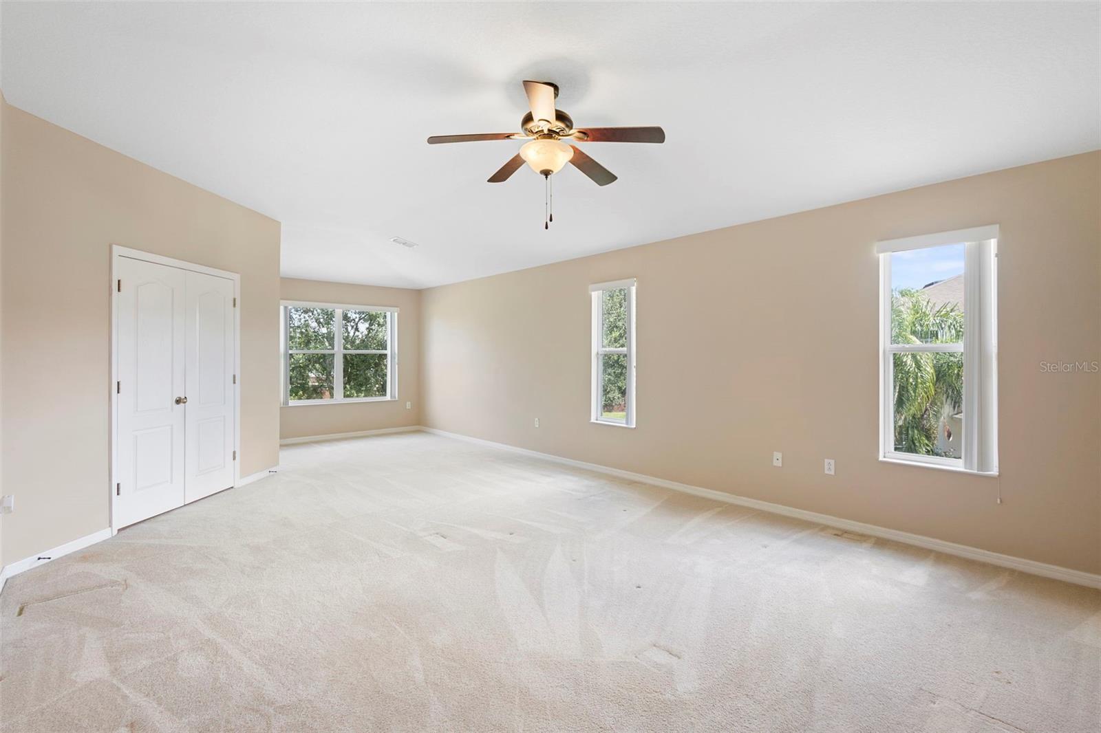 GROVE PK/STONE CREST A-E - Residential Lease