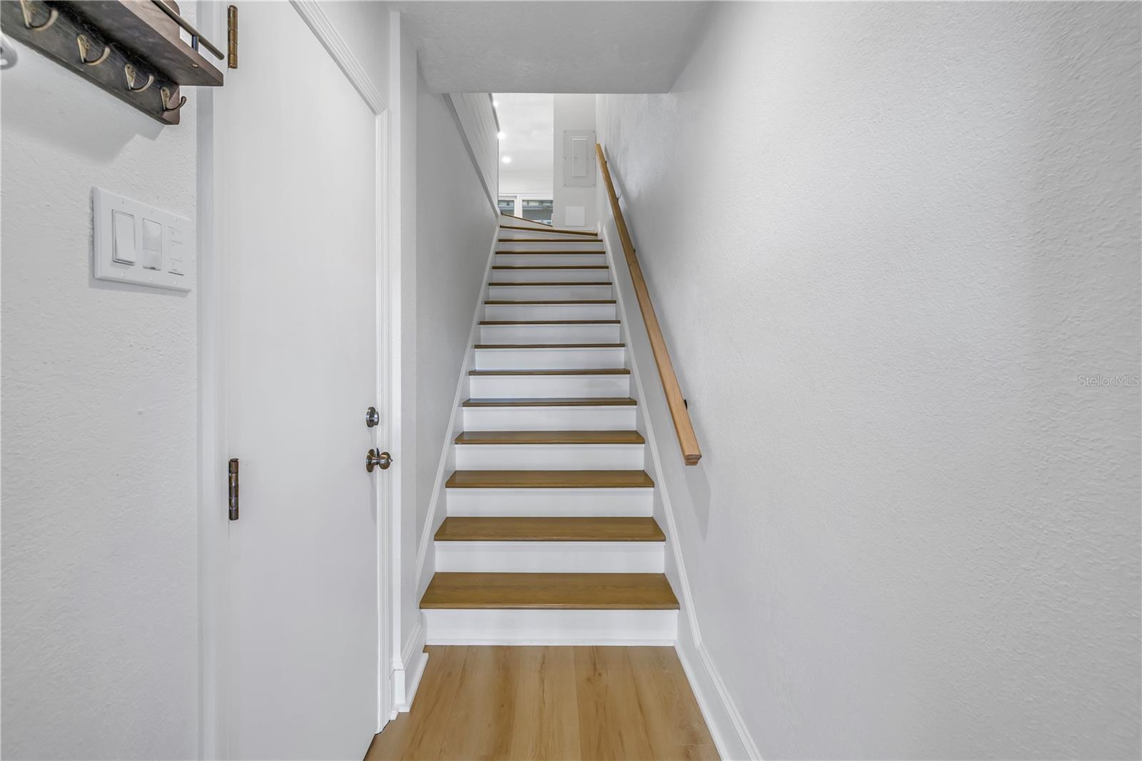 1355 PINELLAS BAYWAY S 23