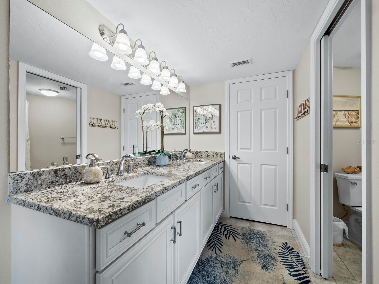 WESTCHESTER APTS - Residential