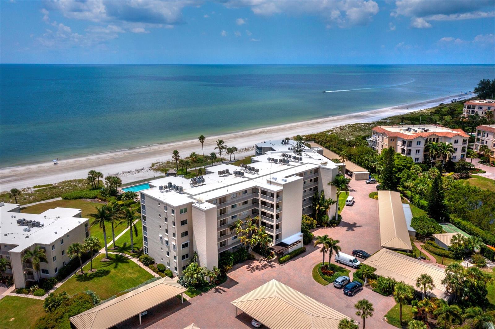 WESTCHESTER APTS - Residential