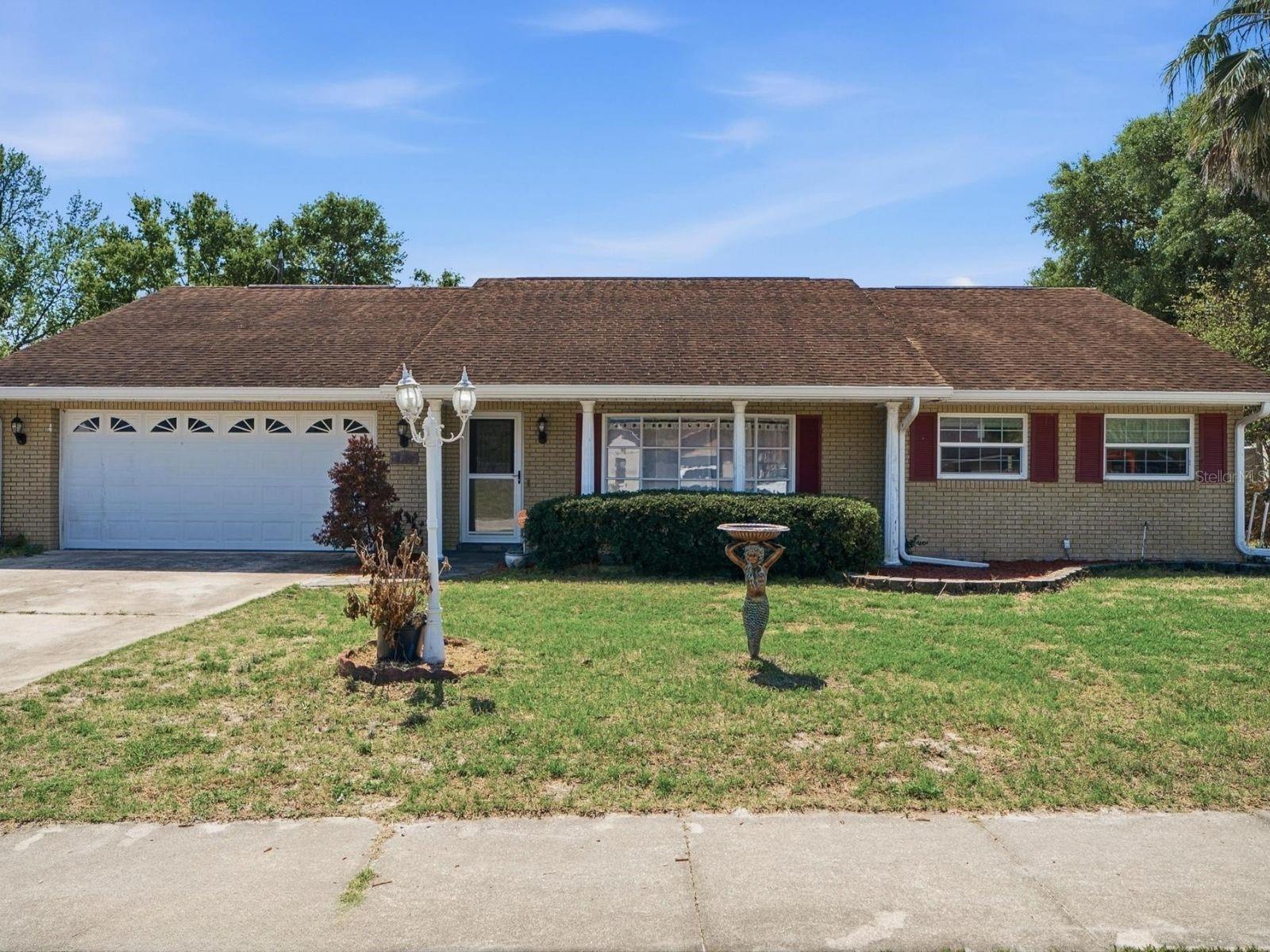 DELTONA LAKES UNIT 05 - Residential