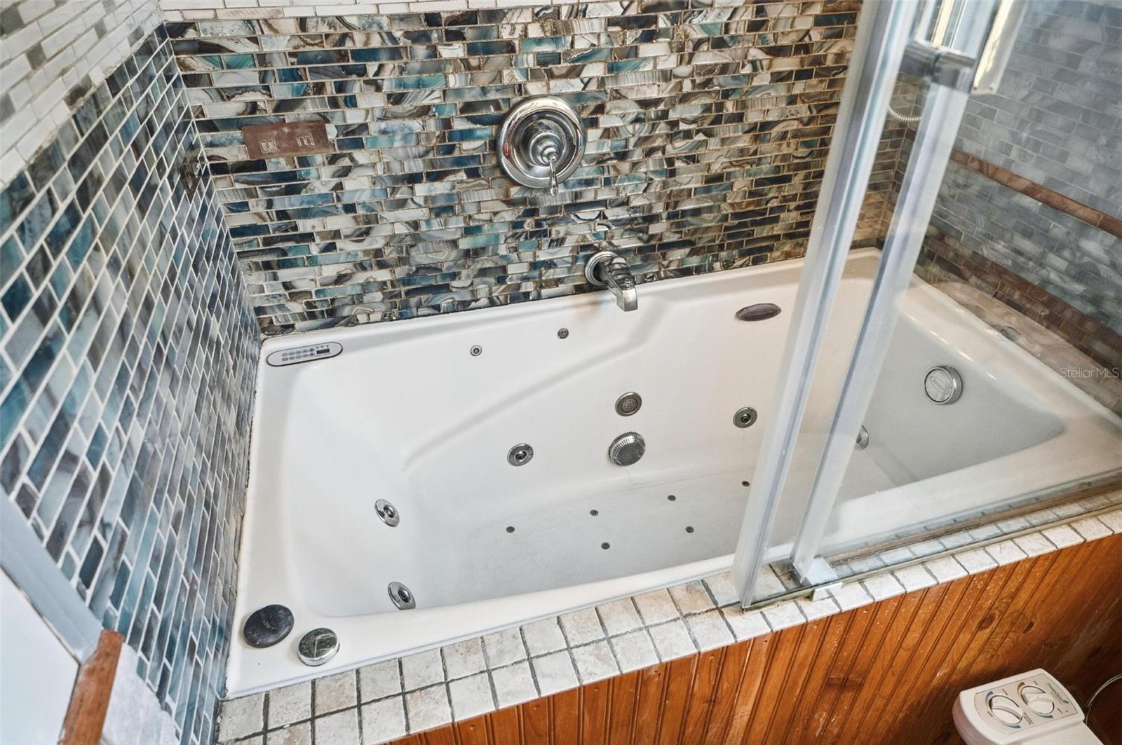 DELTONA LAKES UNIT 05 - Residential