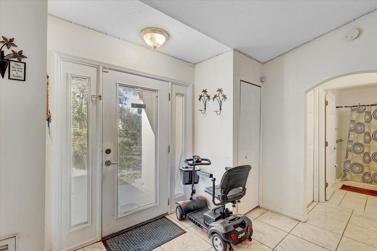 CAUSEWAY MANOR - Residential