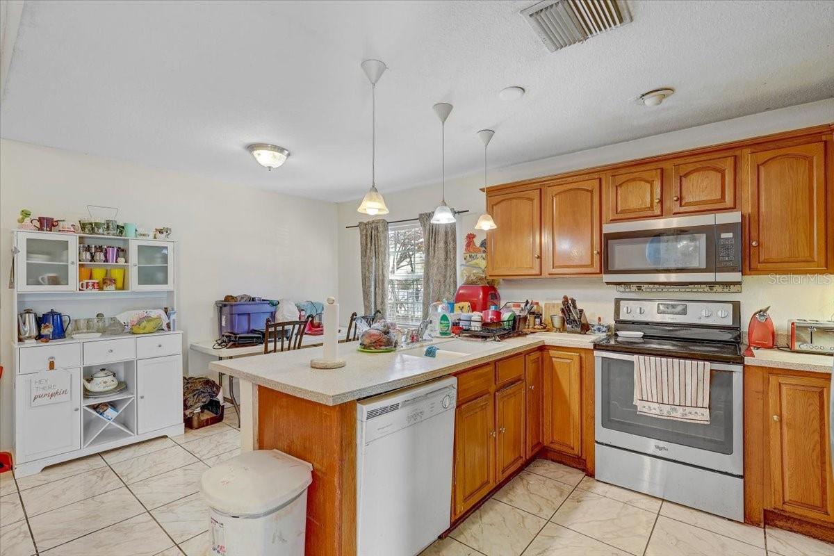 CAUSEWAY MANOR - Residential